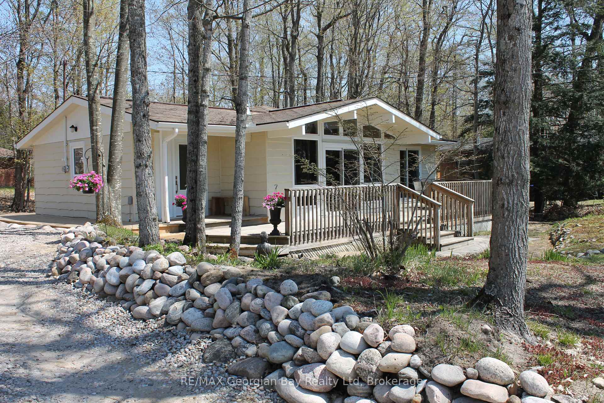 Photo 37 of 1169 Tiny Beaches Road N, Tiny, Rural Tiny — HOMEH