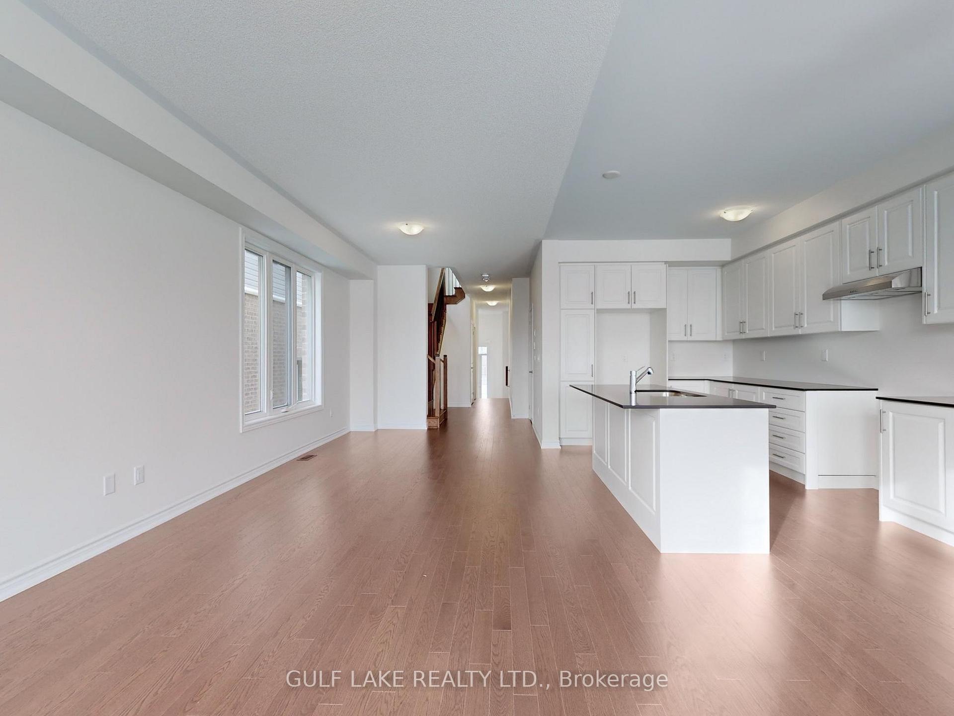 Photo 6 of 76 Phoenix Boulevard, Barrie, Rural Barrie Southeast — HOMEH