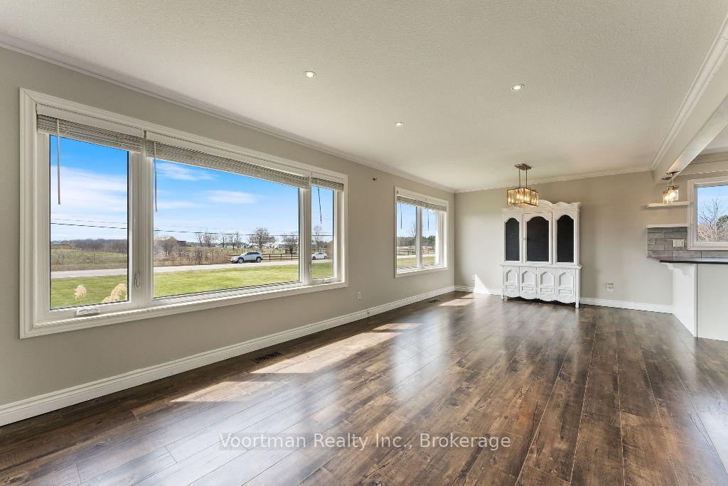 Photo 9 of 893 4th Concession Road W, Hamilton, Rural Flamborough — HOMEH