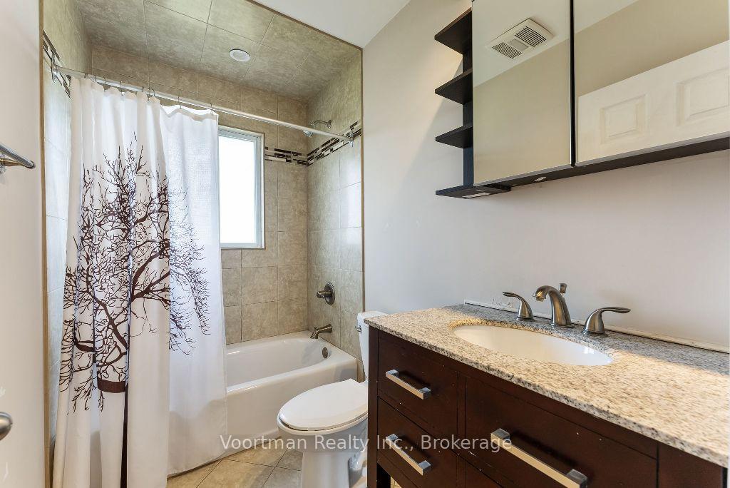 Photo 20 of 893 4th Concession Road W, Hamilton, Rural Flamborough — HOMEH
