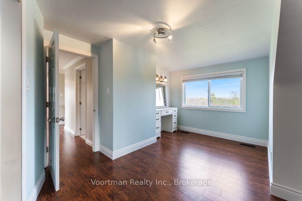 Photo 22 of 893 4th Concession Road W, Hamilton, Rural Flamborough — HOMEH