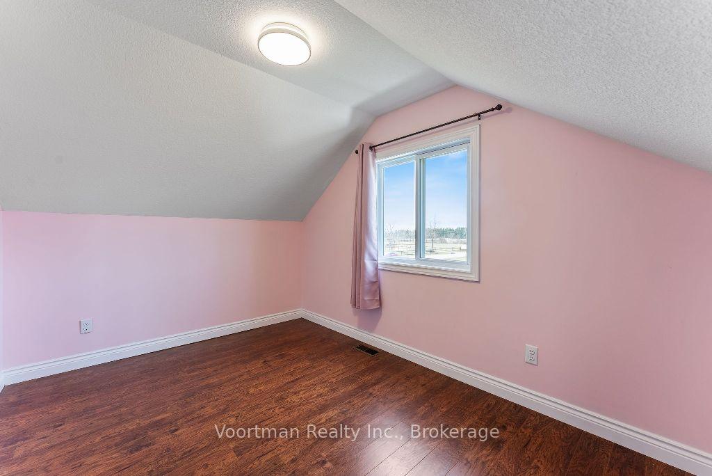 Photo 15 of 893 4th Concession Road W, Hamilton, Rural Flamborough — HOMEH