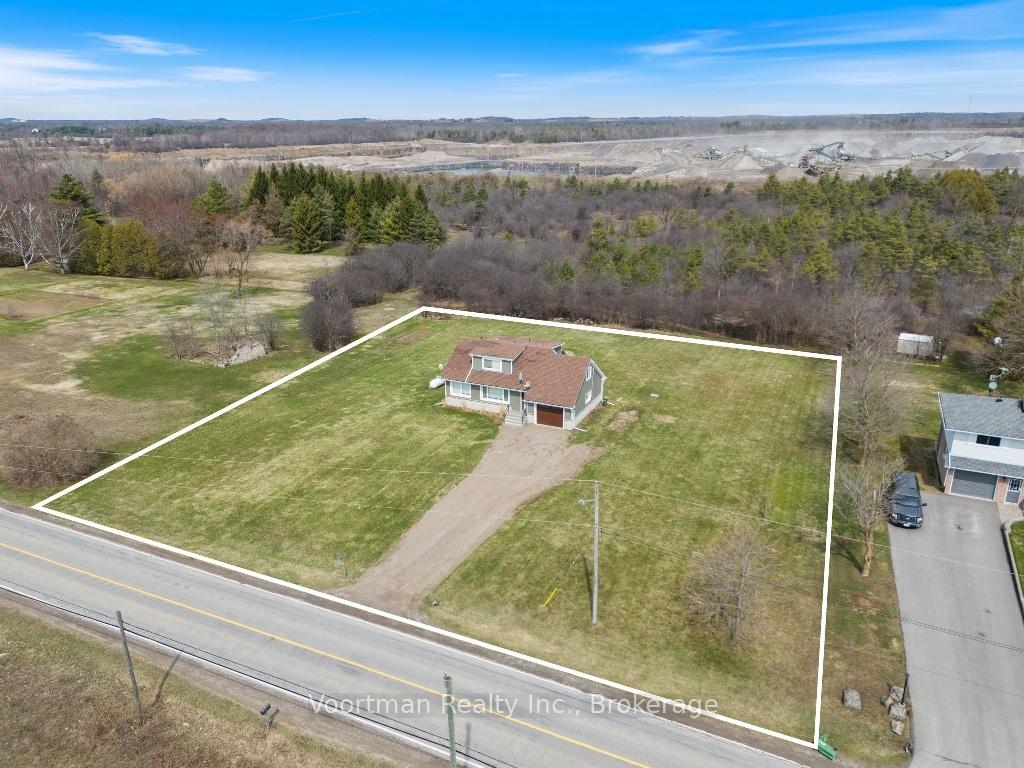 Photo 23 of 893 4th Concession Road W, Hamilton, Rural Flamborough — HOMEH