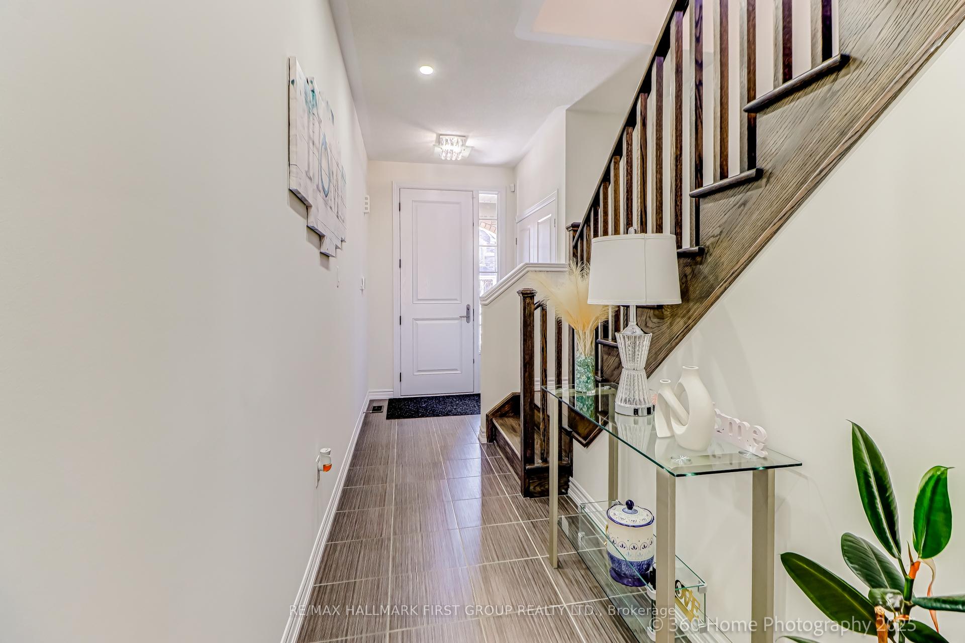 Photo 9 of 24 Coho Drive, Whitby, Lynde Creek — HOMEH