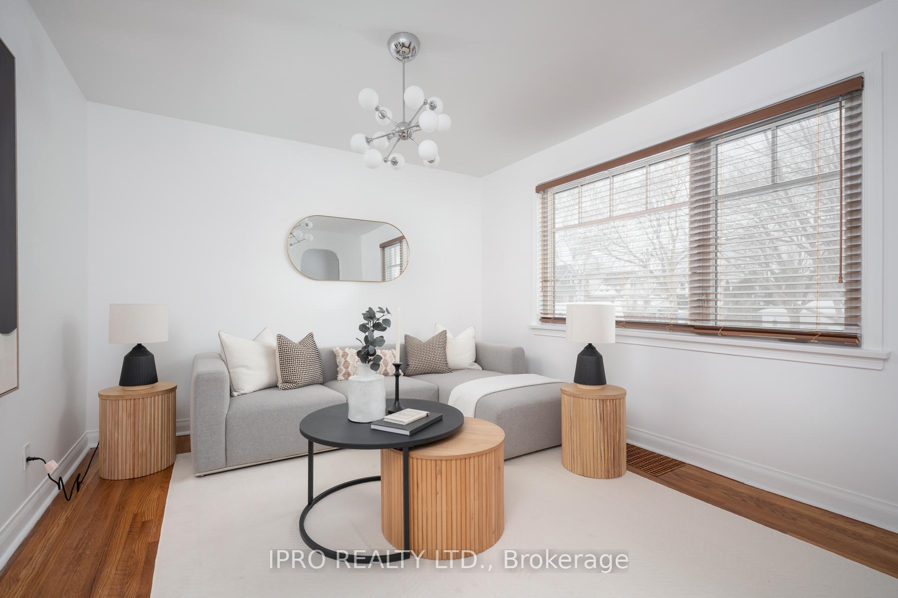 Photo 18 of 37 Holland Avenue, Toronto, O'Connor-Parkview — HOMEH