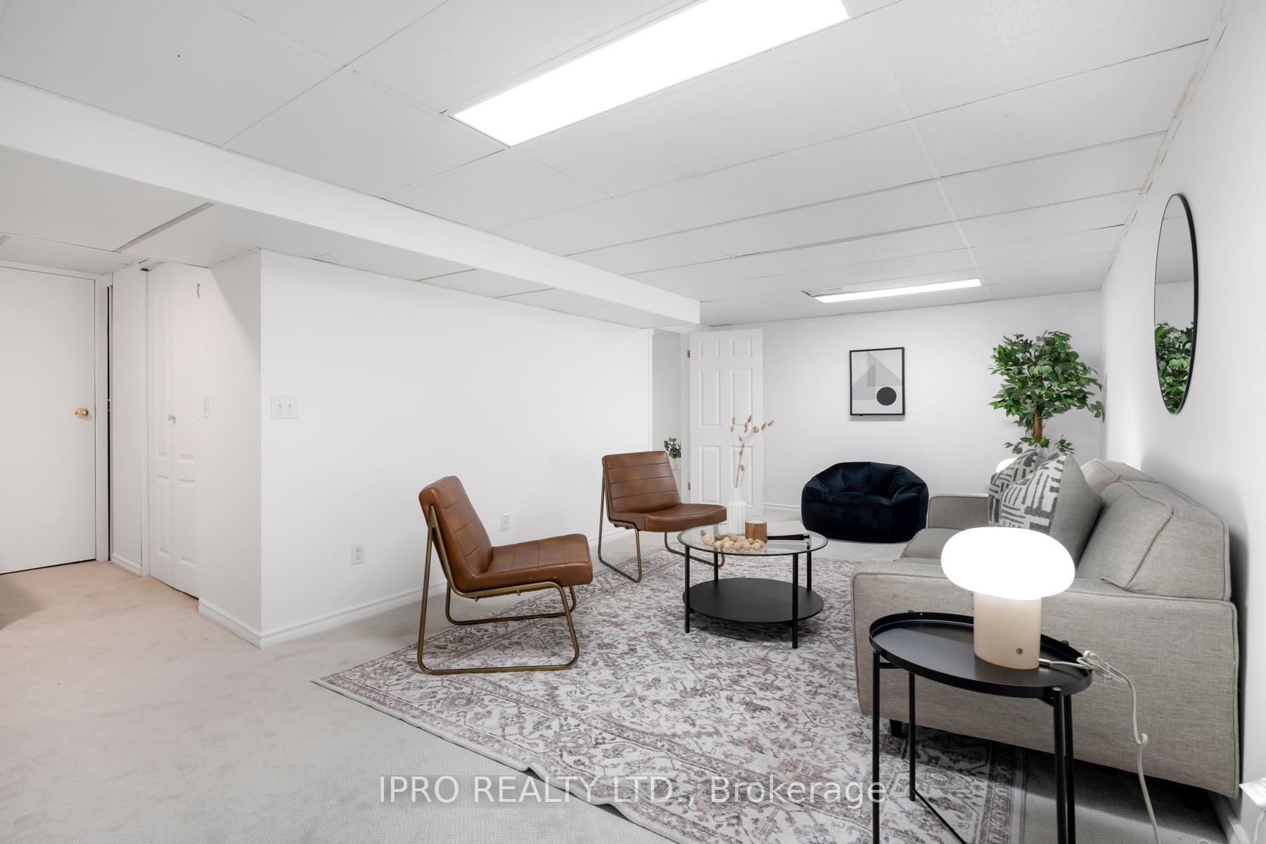 Photo 33 of 37 Holland Avenue, Toronto, O'Connor-Parkview — HOMEH