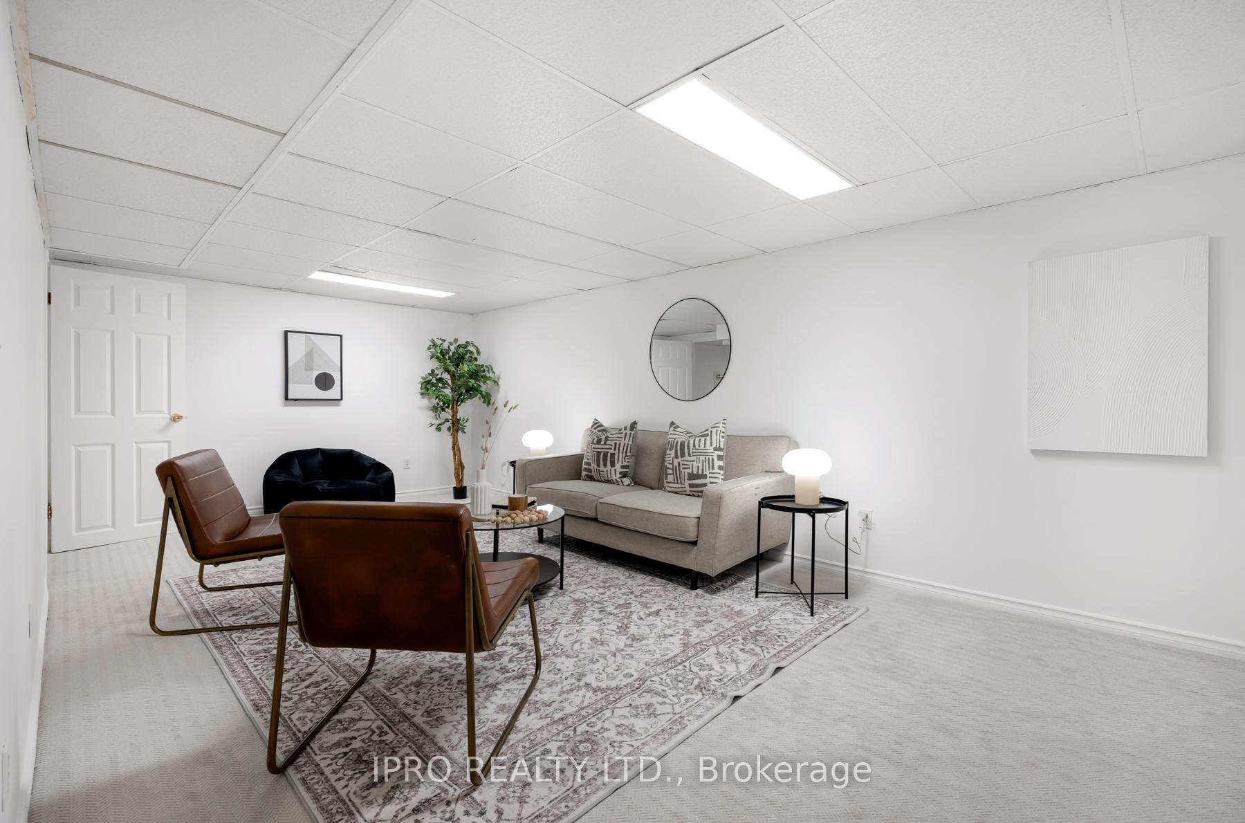 Photo 31 of 37 Holland Avenue, Toronto, O'Connor-Parkview — HOMEH