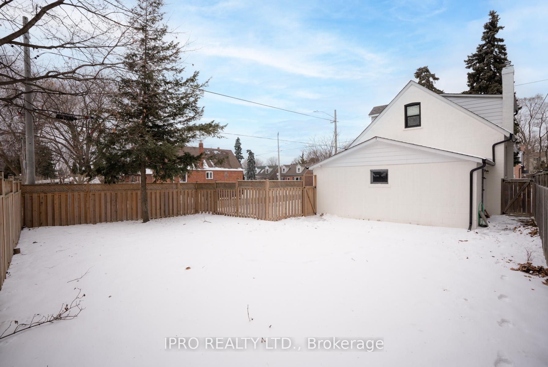 Photo 38 of 37 Holland Avenue, Toronto, O'Connor-Parkview — HOMEH