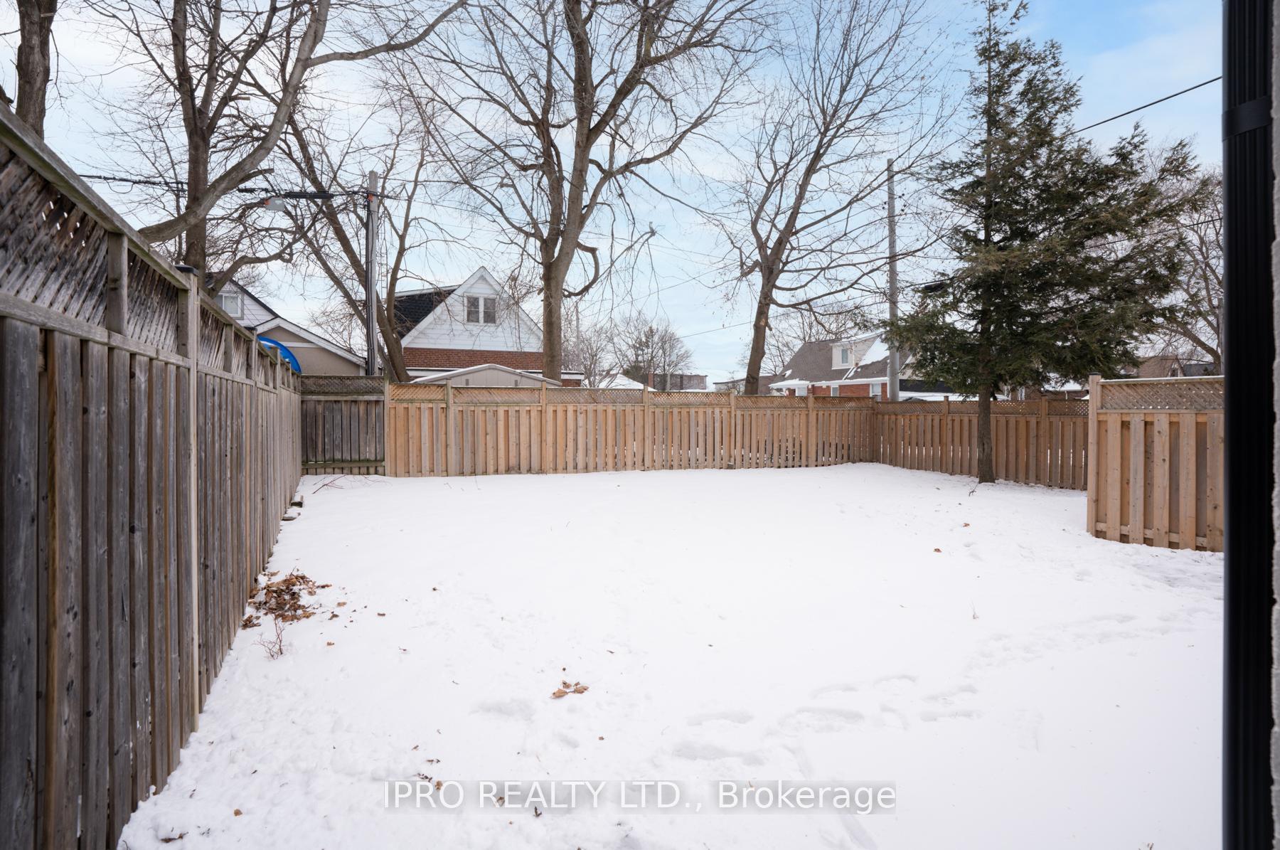 Photo 41 of 37 Holland Avenue, Toronto, O'Connor-Parkview — HOMEH