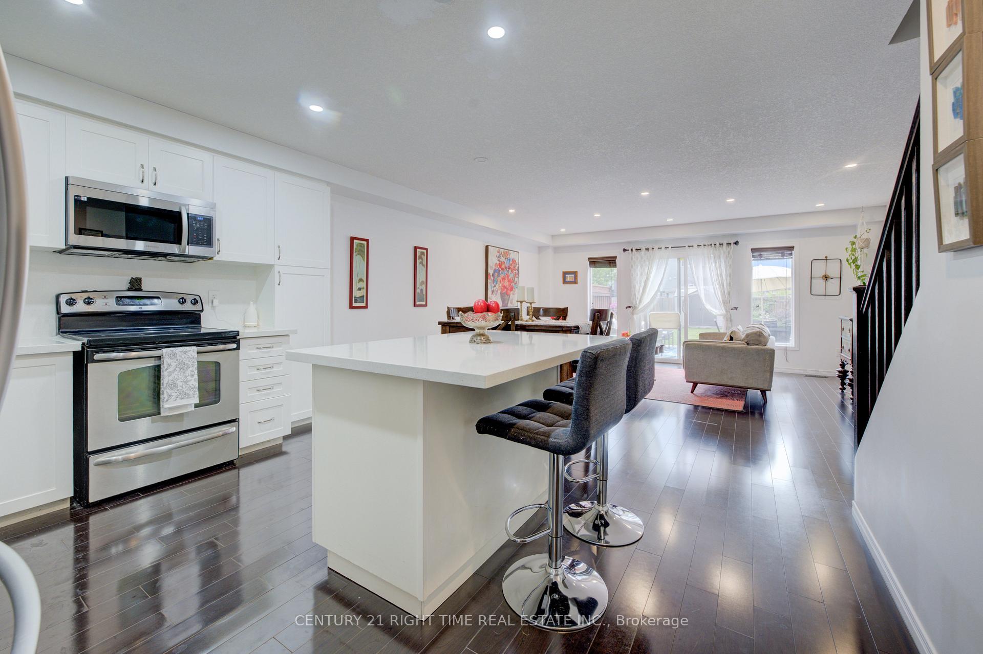 Photo 7 of 13 Machado Street, Kitchener — HOMEH