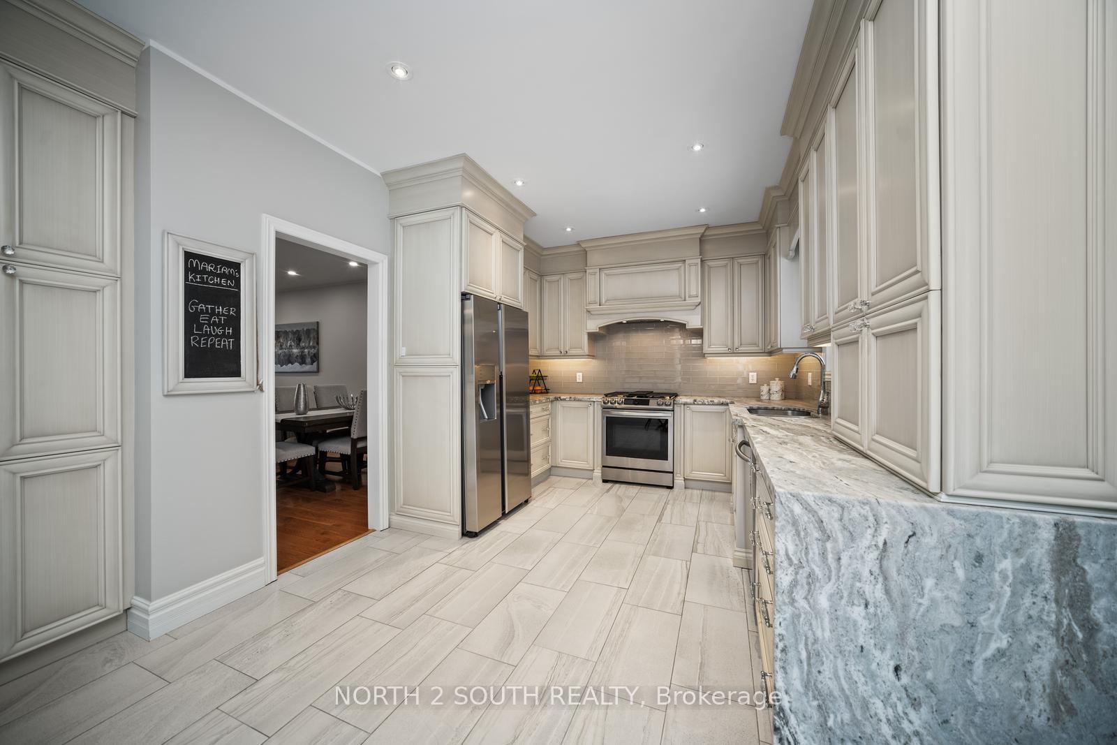 Photo 11 of 293 Mapleton Avenue, Barrie, Holly — HOMEH