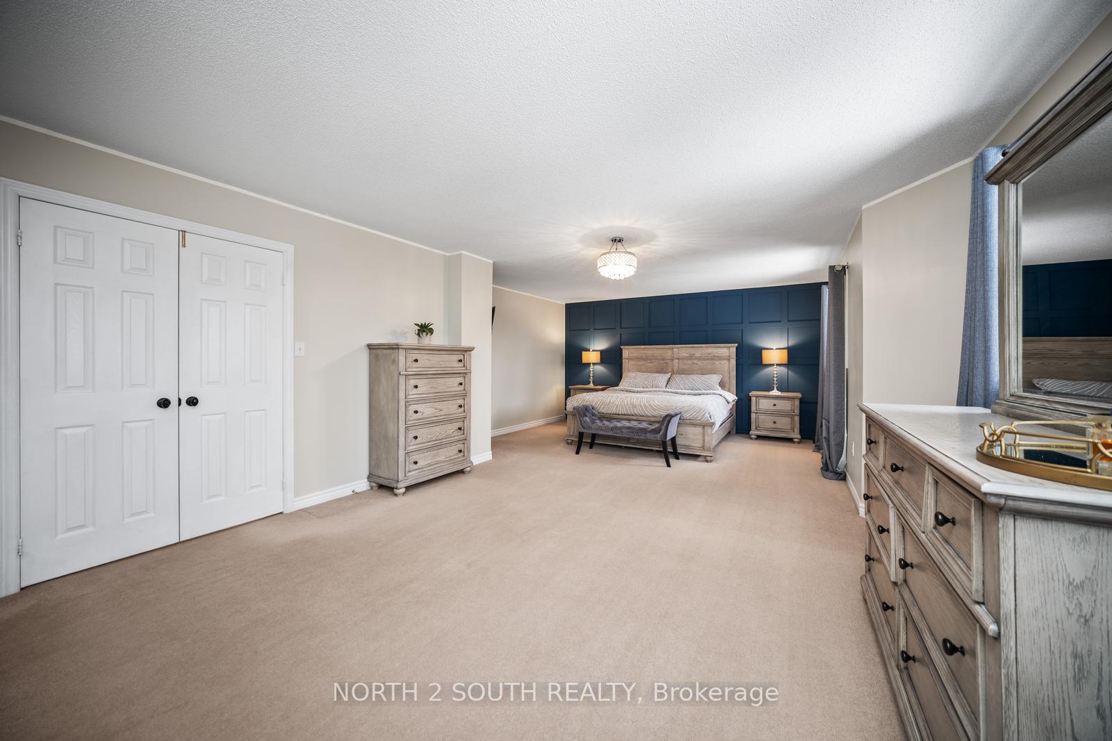 Photo 25 of 293 Mapleton Avenue, Barrie, Holly — HOMEH