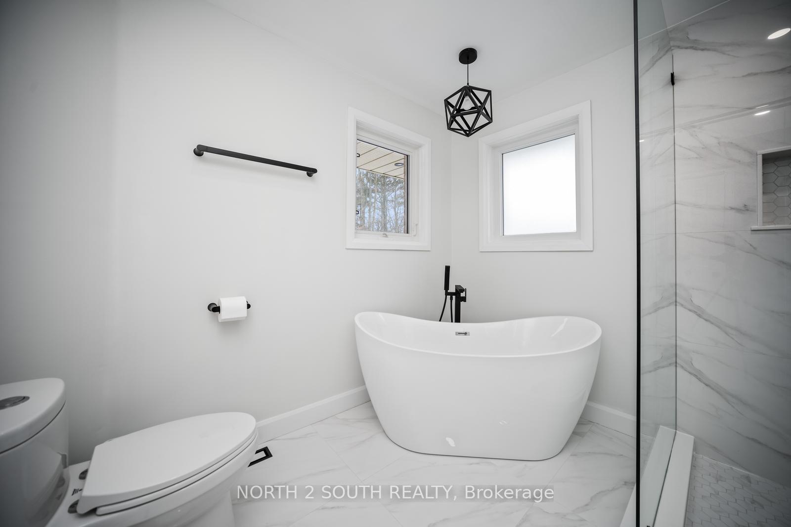 Photo 19 of 293 Mapleton Avenue, Barrie, Holly — HOMEH