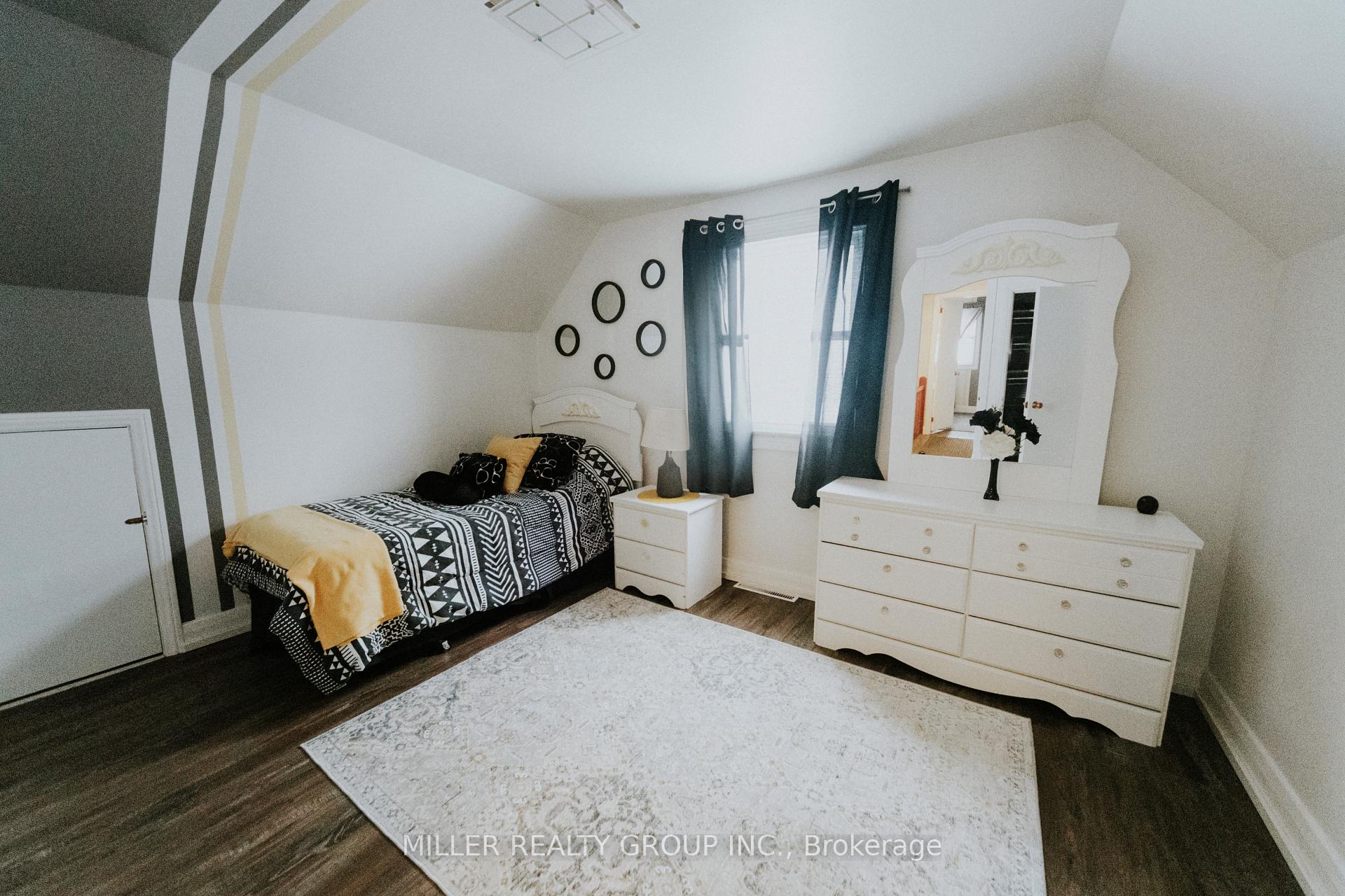 Photo 16 of 25 Pine Avenue W, Temiskaming Shores, New Liskeard — HOMEH