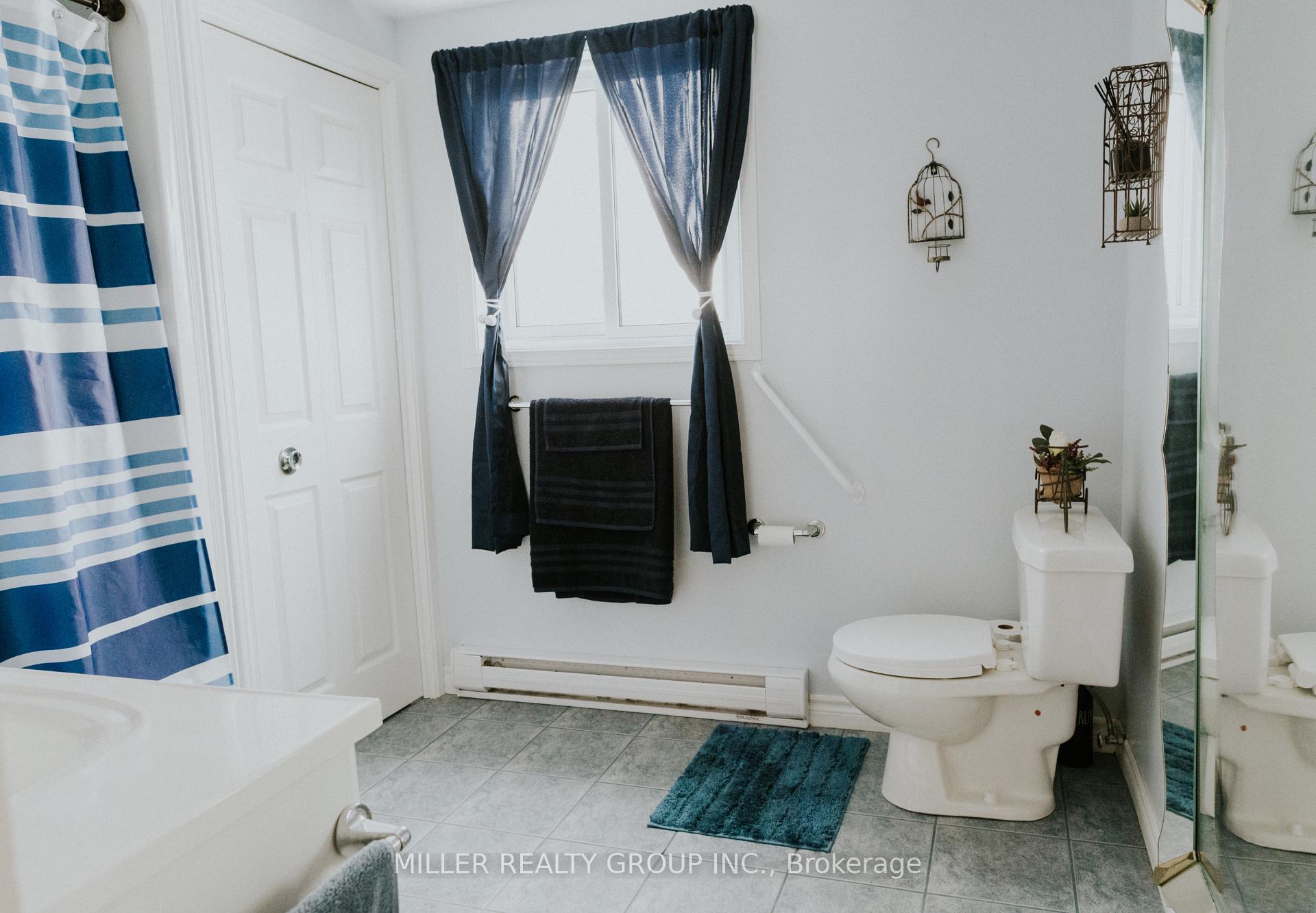 Photo 13 of 25 Pine Avenue W, Temiskaming Shores, New Liskeard — HOMEH