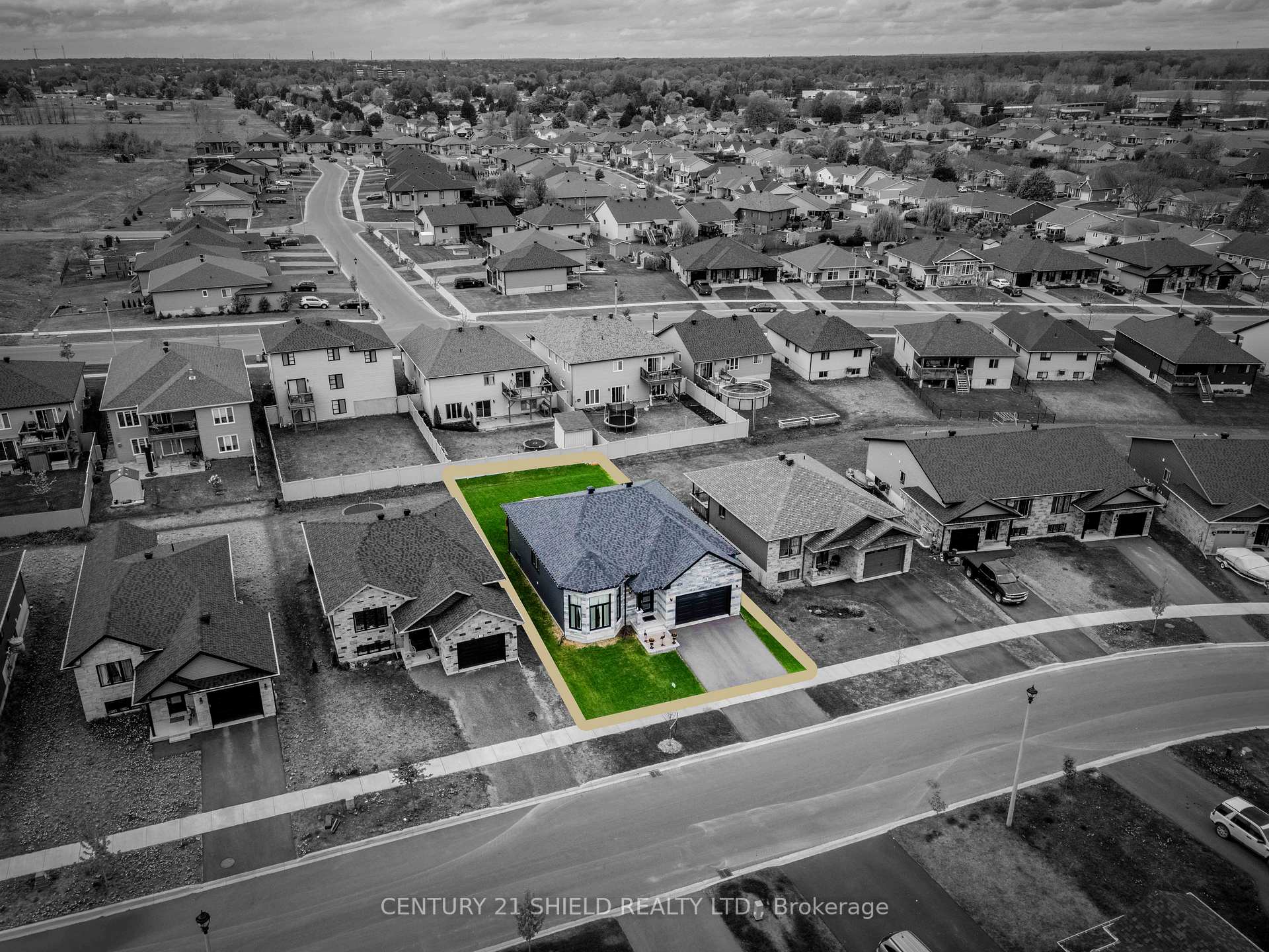 Photo 9 of 256 Gillis Avenue, Cornwall — HOMEH