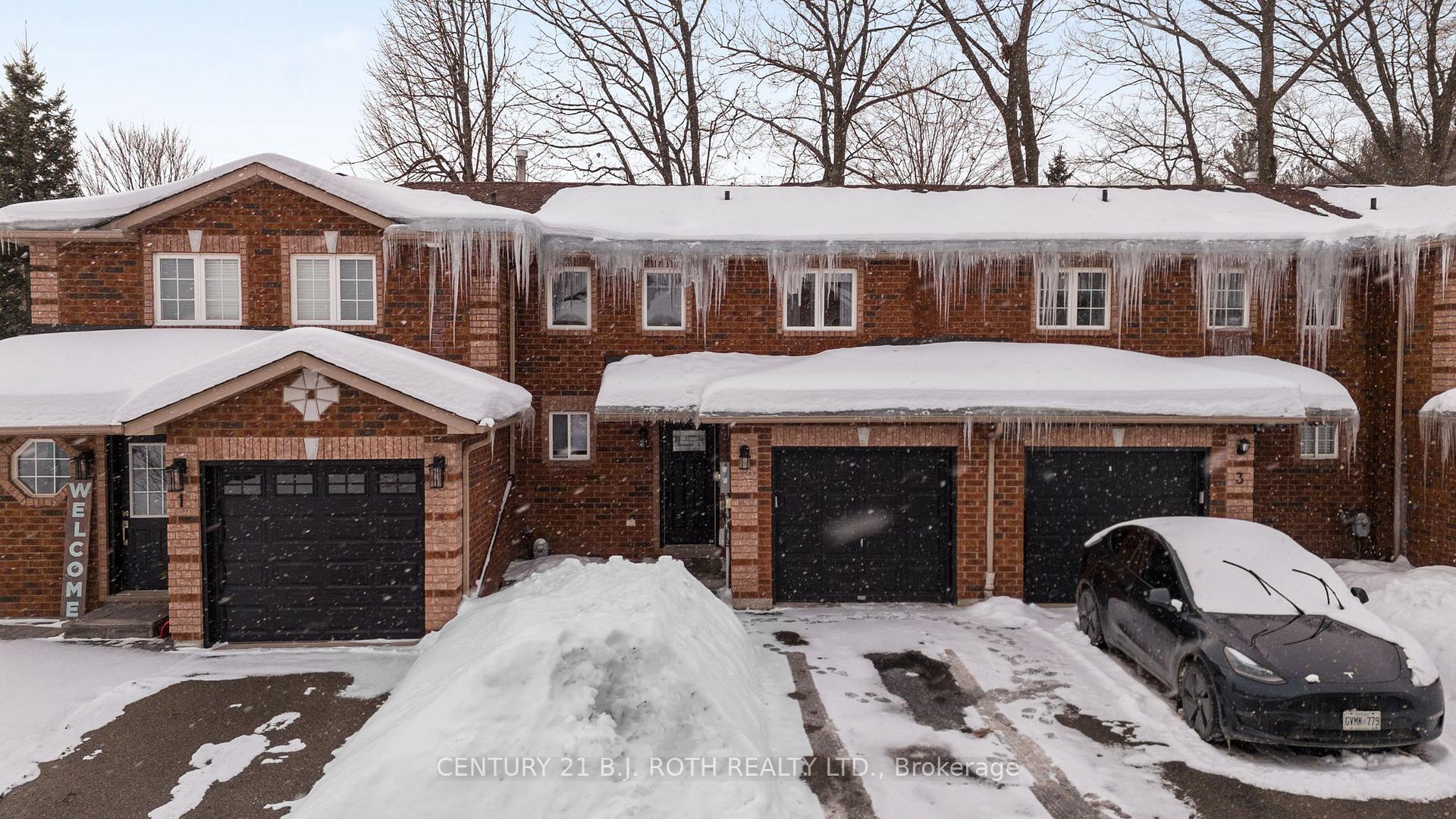 Photo 1 of Unit 2, 38 Kenwell Crescent, Barrie, Holly — HOMEH