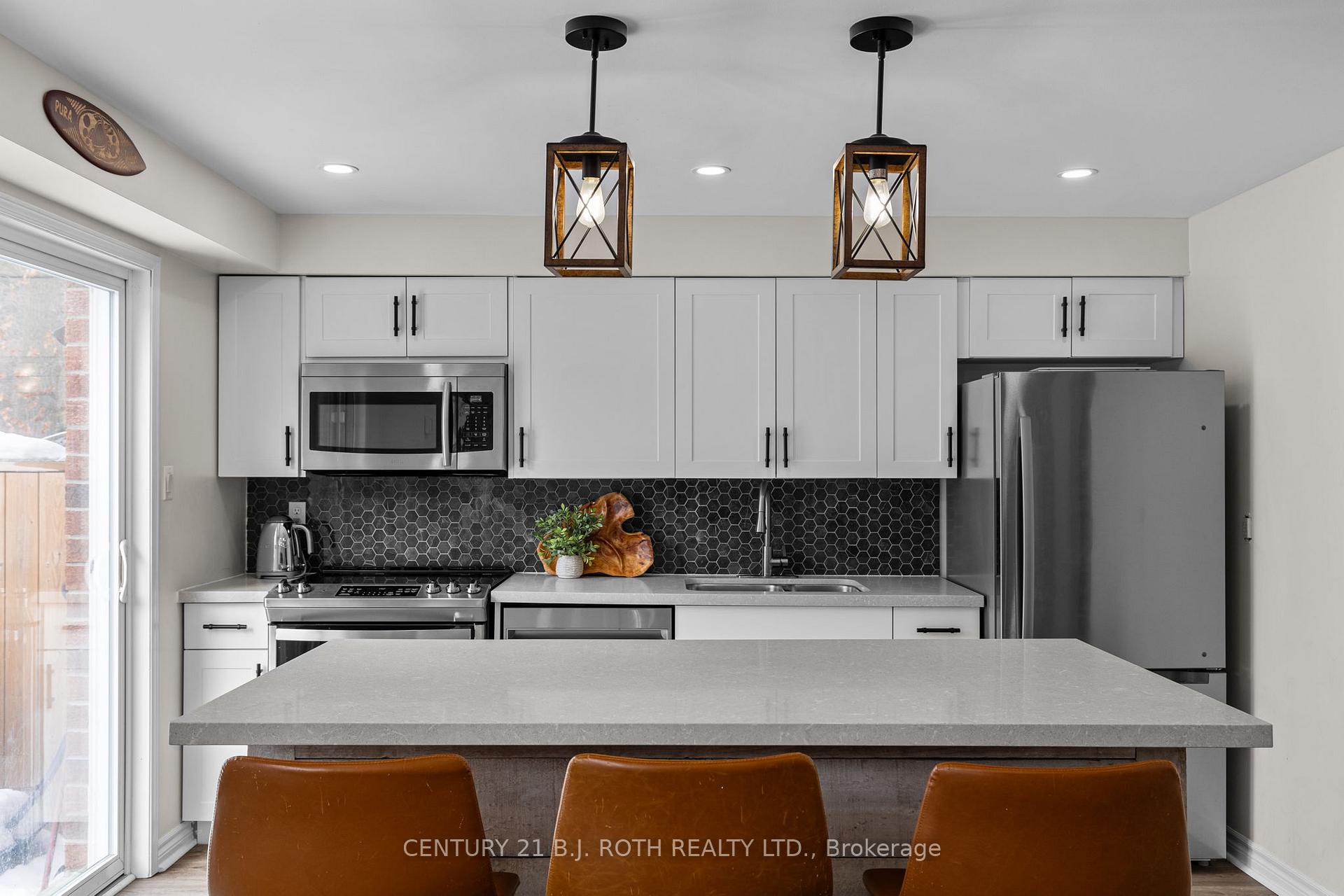 Photo 16 of Unit 2, 38 Kenwell Crescent, Barrie, Holly — HOMEH