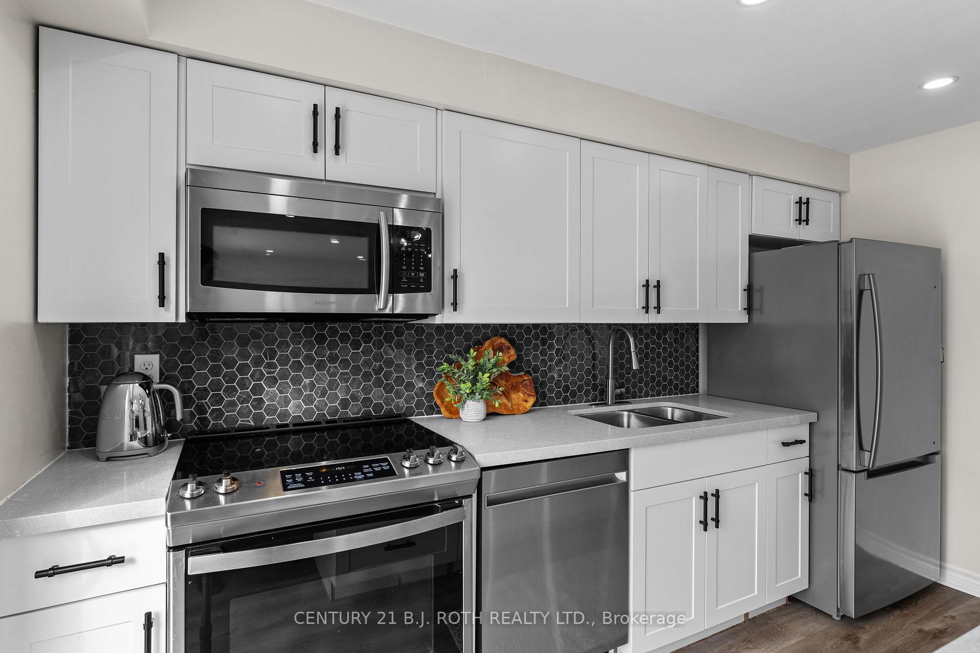 Photo 24 of Unit 2, 38 Kenwell Crescent, Barrie, Holly — HOMEH