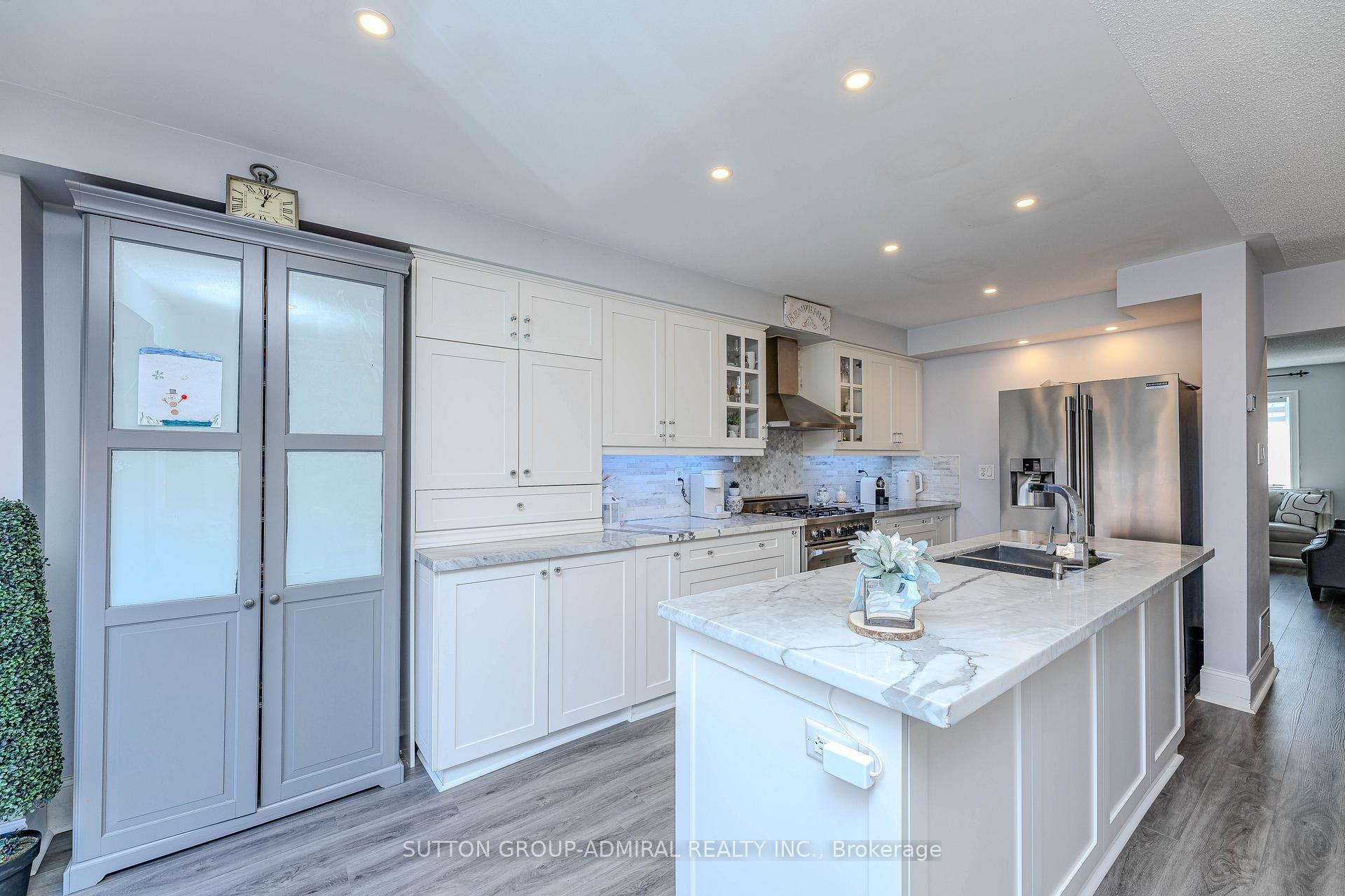 Photo 8 of 199 Kelso Crescent, Vaughan, Maple — HOMEH