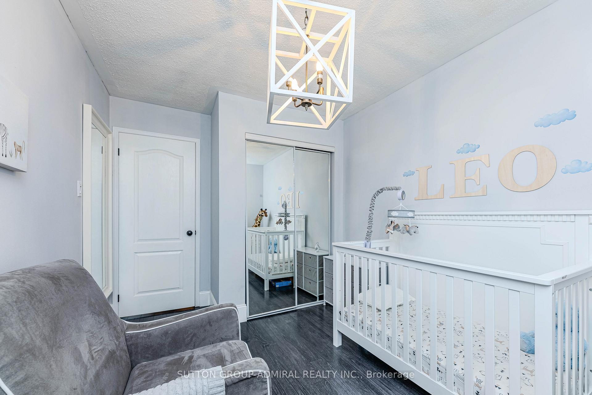 Photo 10 of 199 Kelso Crescent, Vaughan, Maple — HOMEH