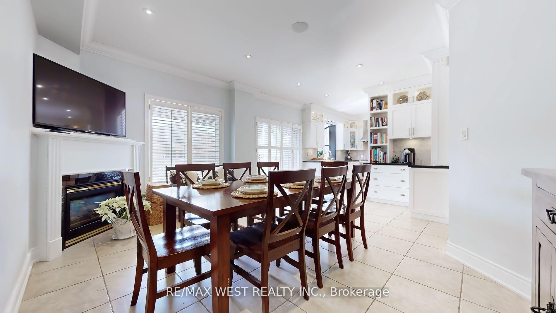 Photo 5 of 61 Sgotto Boulevard, Vaughan, Sonoma Heights — HOMEH