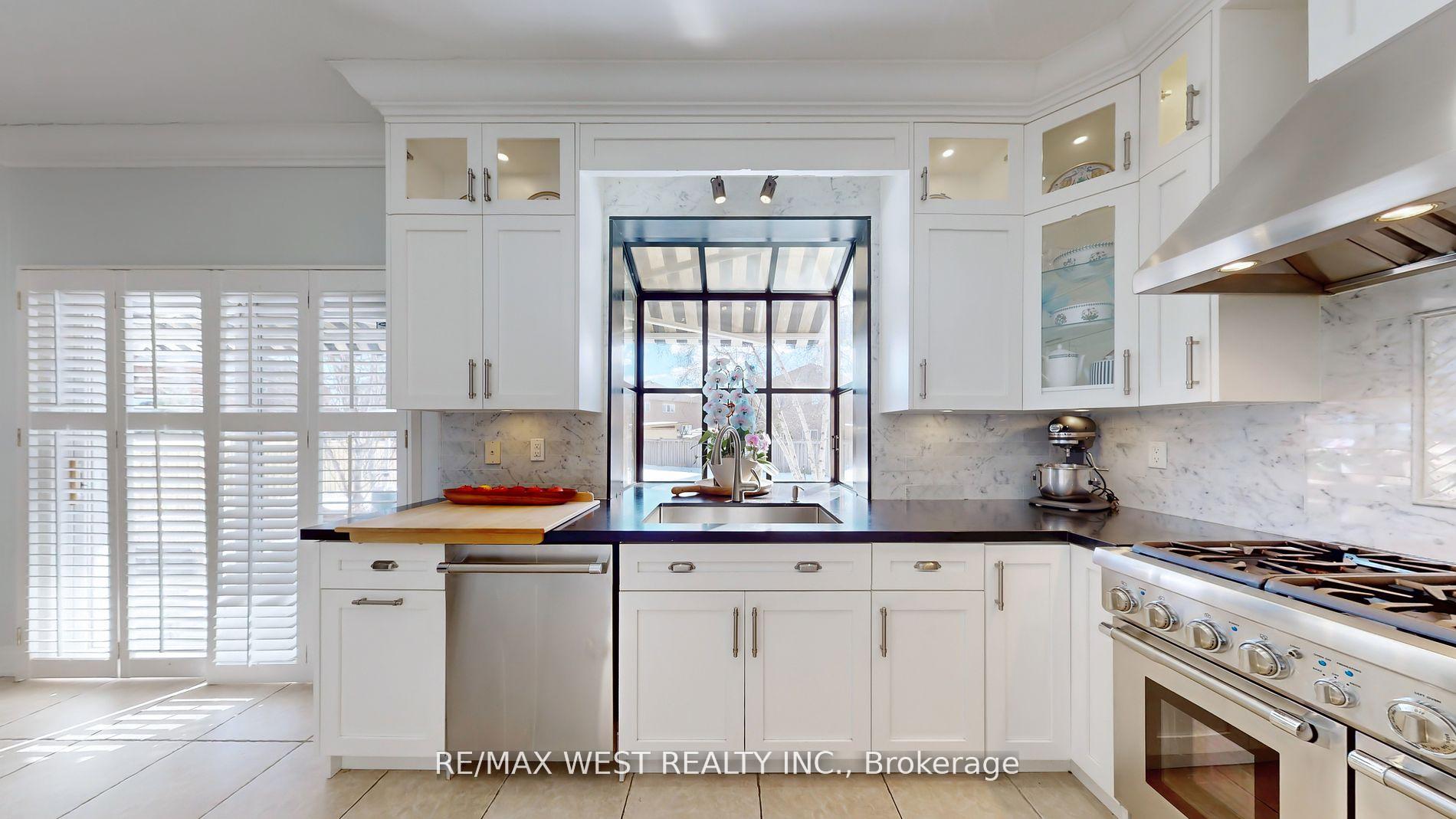 Photo 9 of 61 Sgotto Boulevard, Vaughan, Sonoma Heights — HOMEH