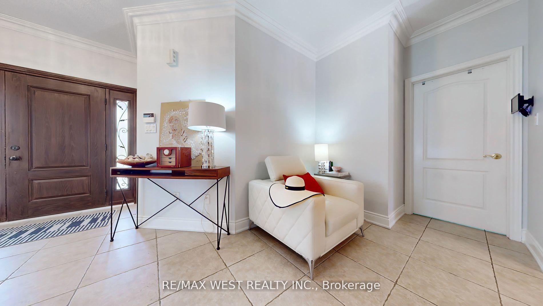 Photo 13 of 61 Sgotto Boulevard, Vaughan, Sonoma Heights — HOMEH