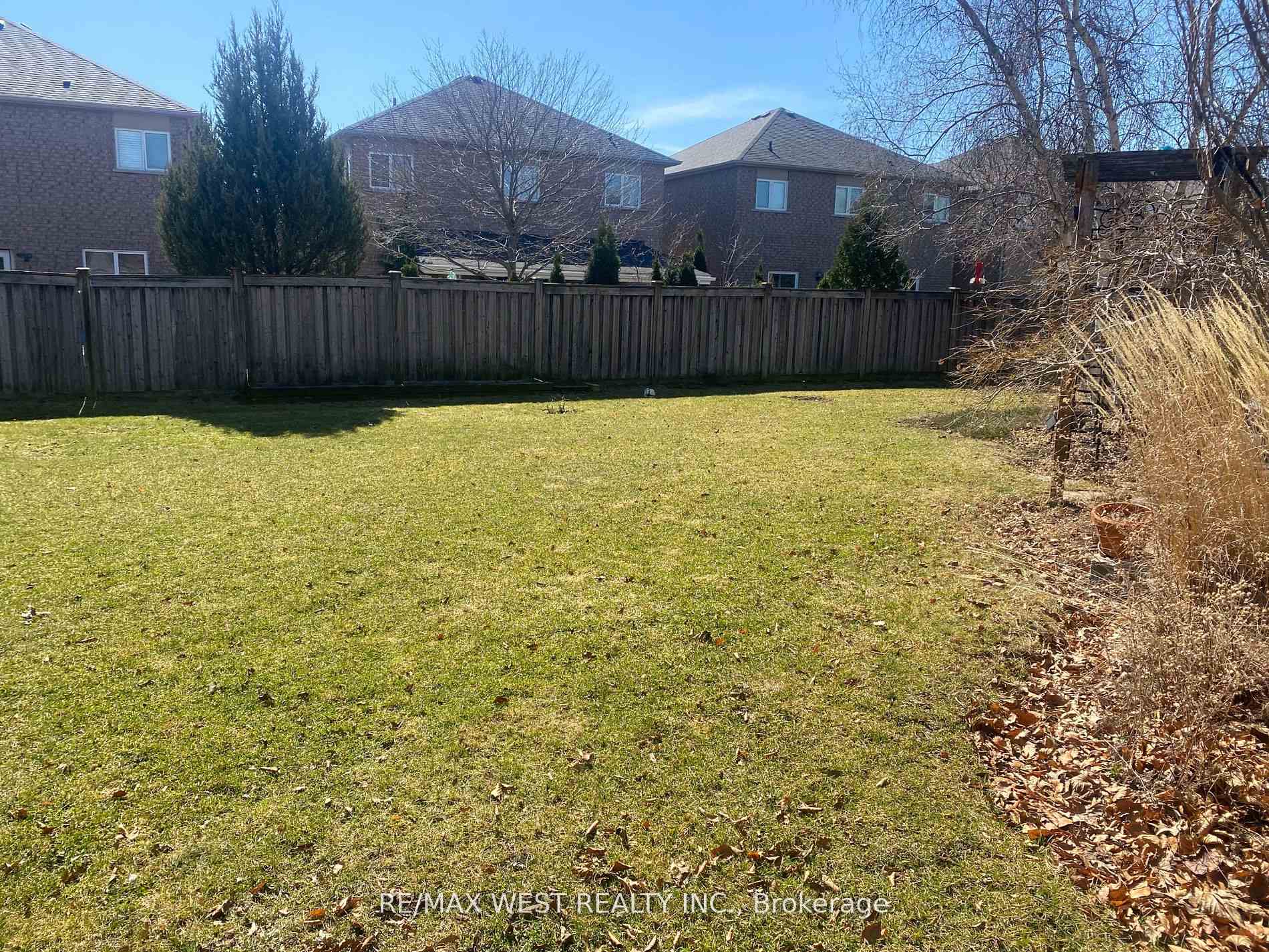 Photo 34 of 61 Sgotto Boulevard, Vaughan, Sonoma Heights — HOMEH