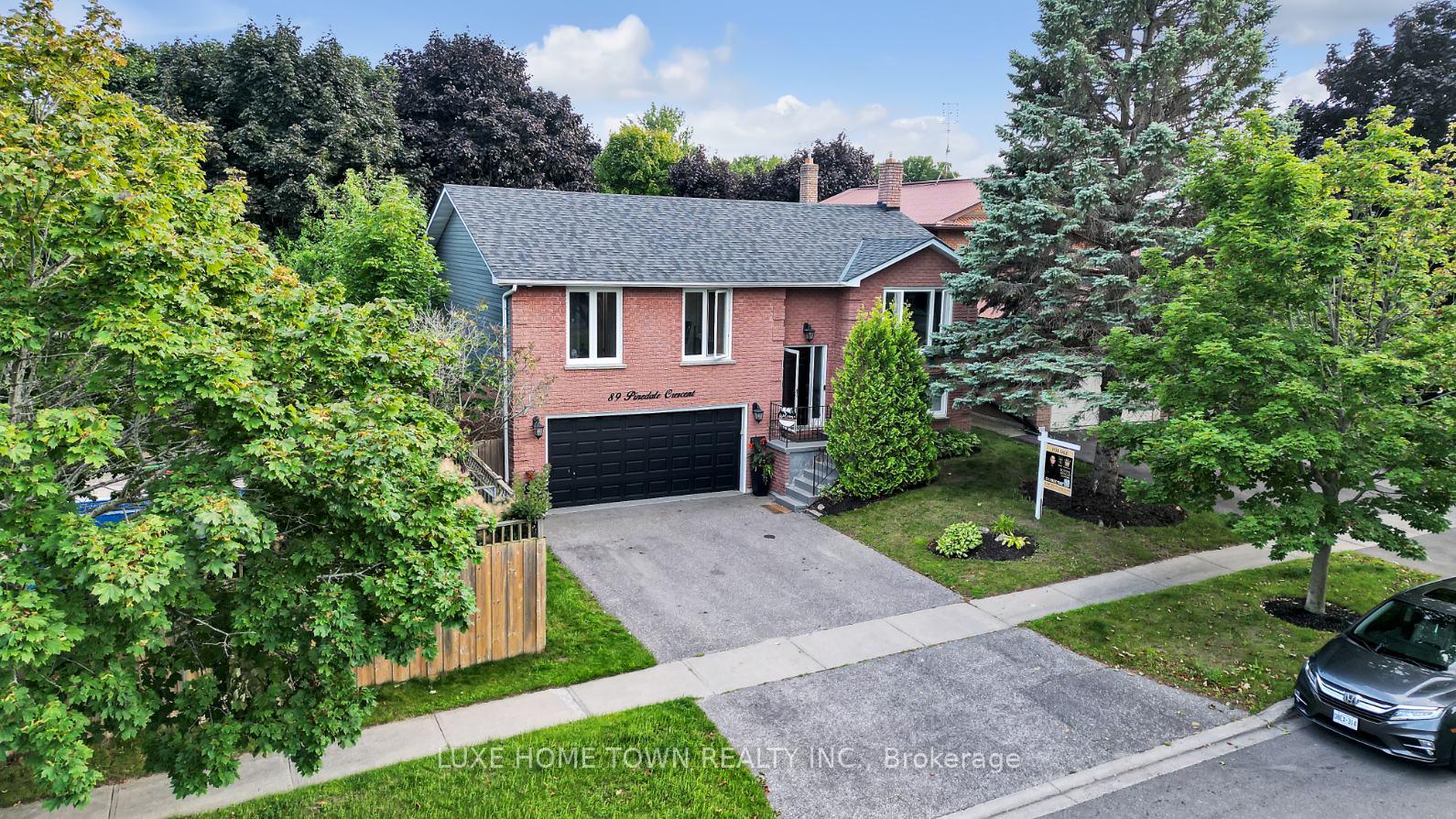 Photo 3 of 89 Pinedale Crescent, Clarington, Courtice — HOMEH