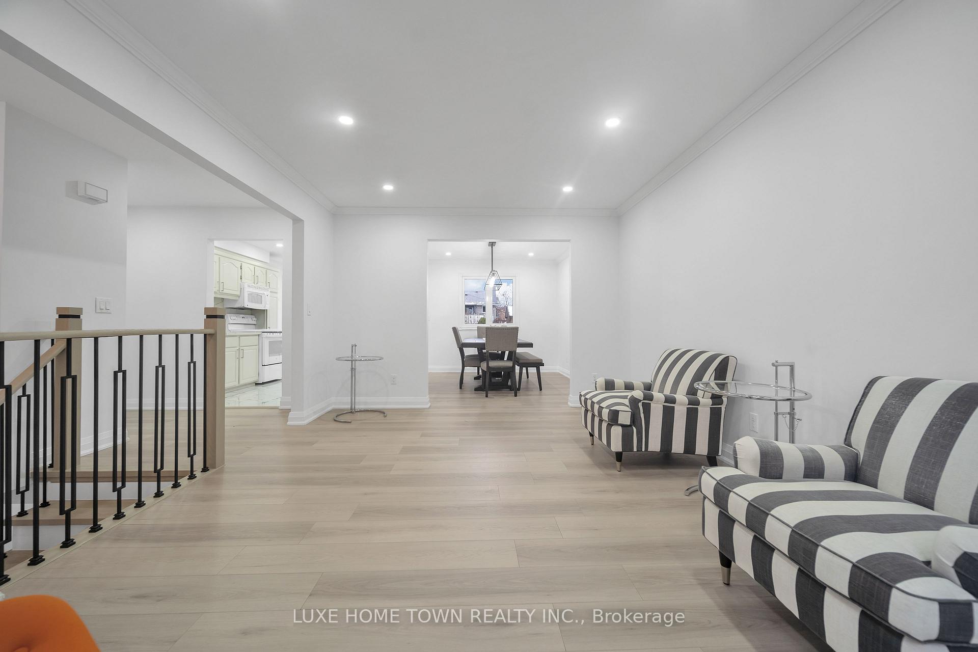 Photo 6 of 89 Pinedale Crescent, Clarington, Courtice — HOMEH