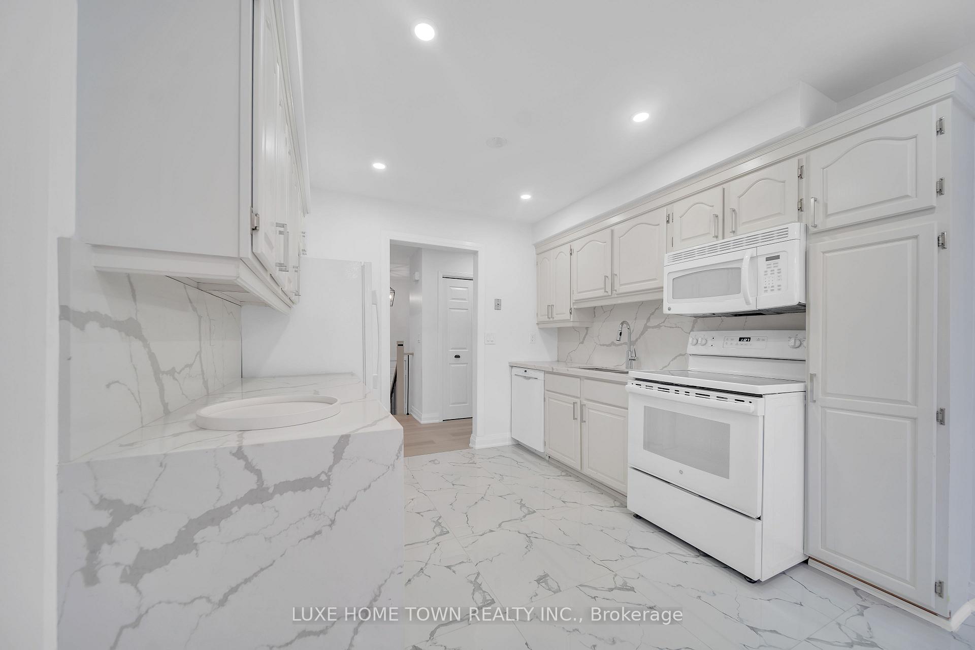 Photo 15 of 89 Pinedale Crescent, Clarington, Courtice — HOMEH
