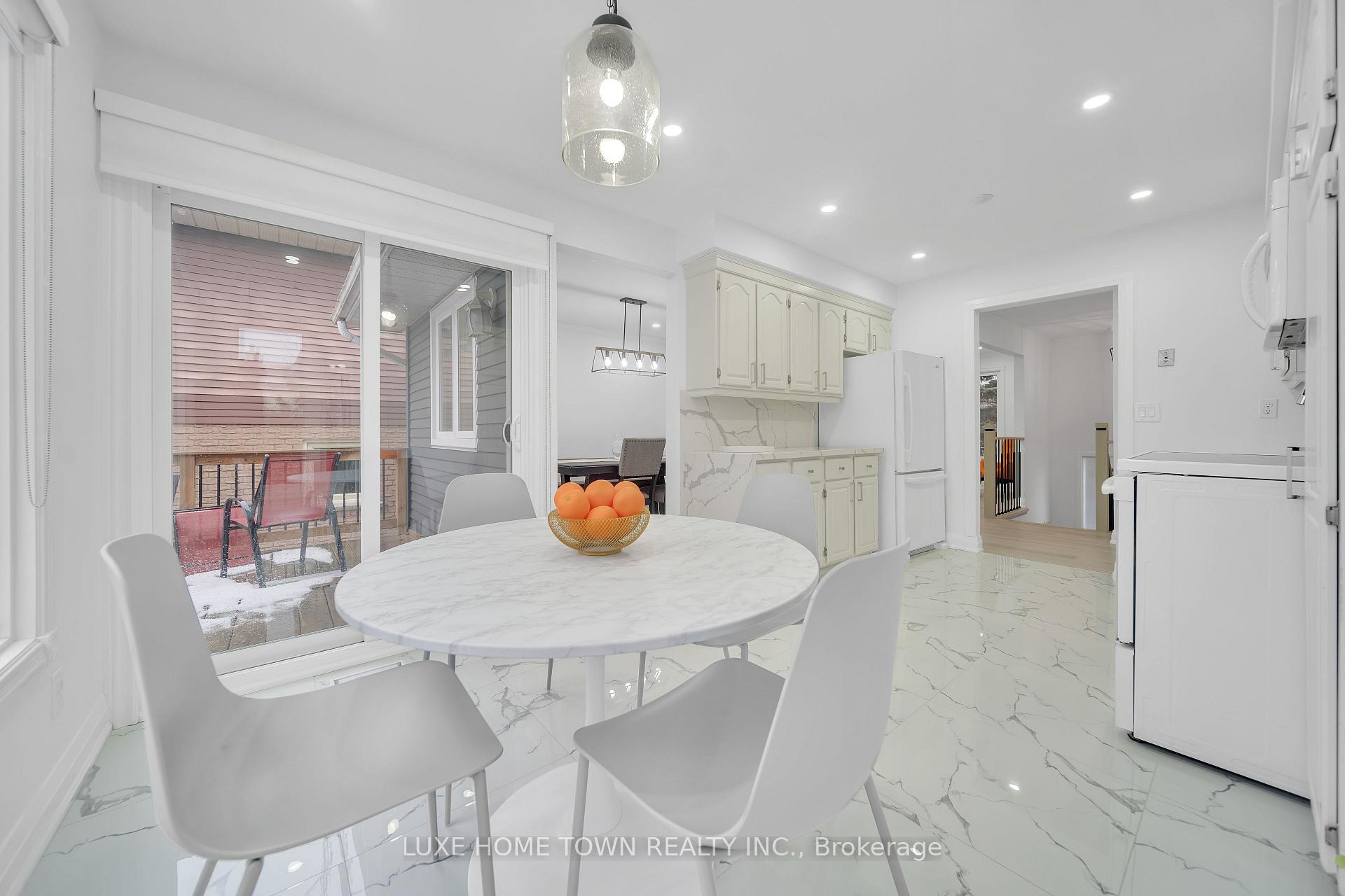 Photo 20 of 89 Pinedale Crescent, Clarington, Courtice — HOMEH