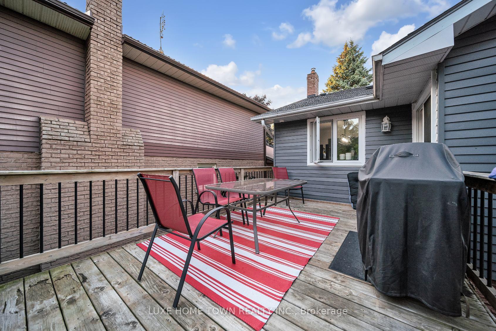 Photo 37 of 89 Pinedale Crescent, Clarington, Courtice — HOMEH