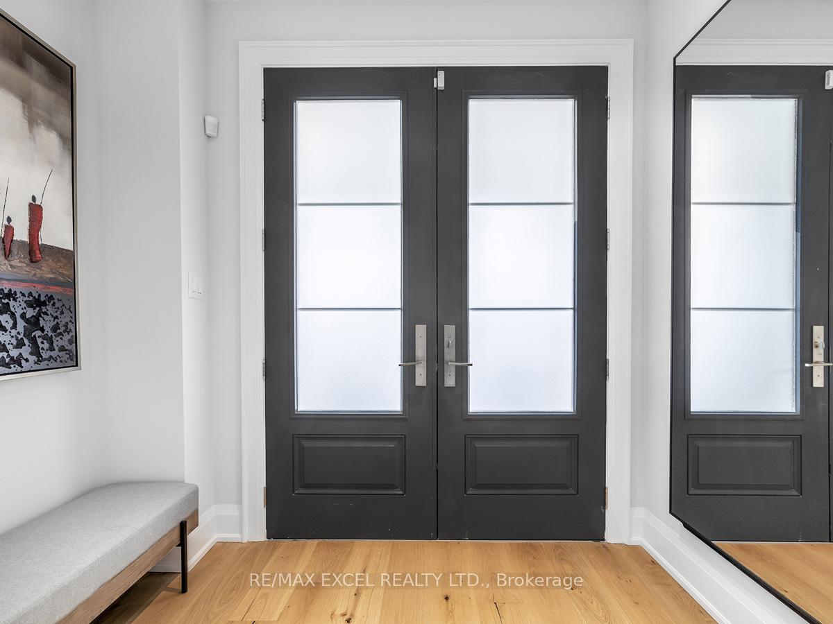 Photo 5 of 230 Rustle Woods Avenue, Markham, Cornell — HOMEH