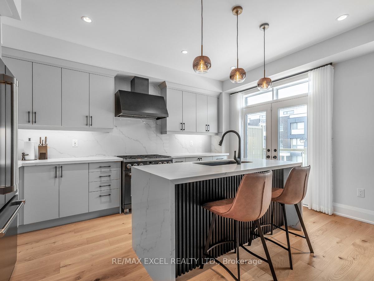 Photo 15 of 230 Rustle Woods Avenue, Markham, Cornell — HOMEH