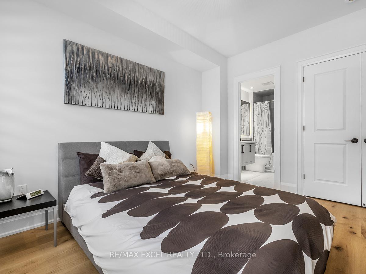 Photo 21 of 230 Rustle Woods Avenue, Markham, Cornell — HOMEH
