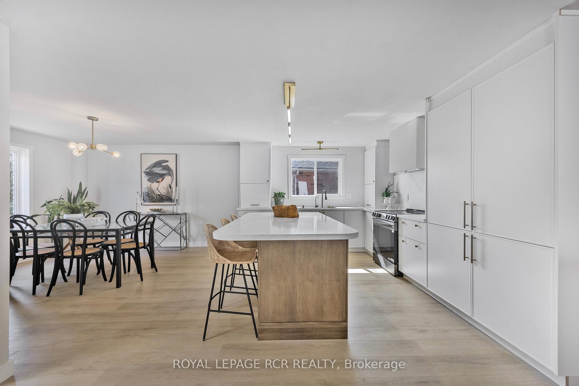 Photo 24 of 161 Wessenger Drive, Barrie, Holly — HOMEH