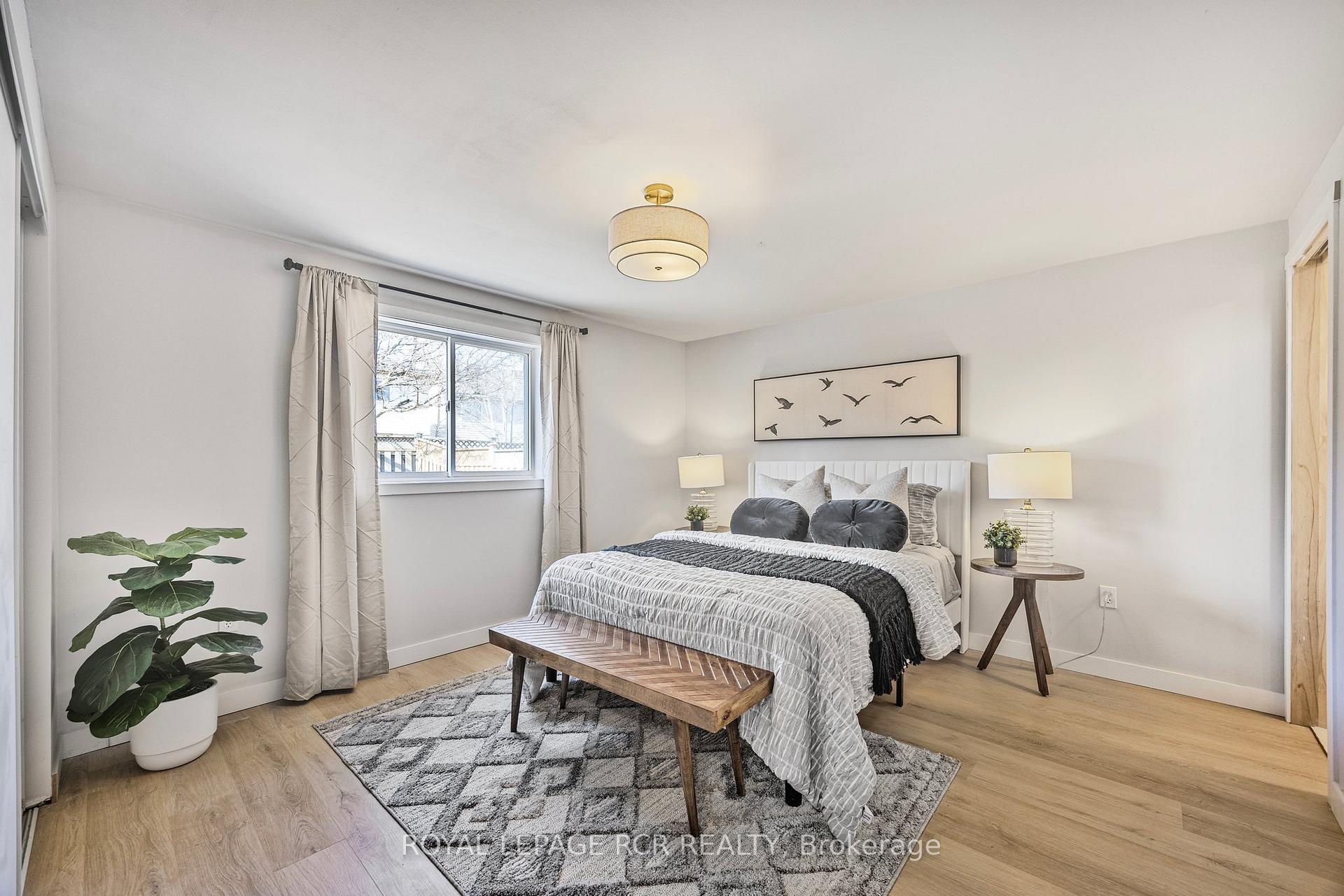 Photo 18 of 161 Wessenger Drive, Barrie, Holly — HOMEH