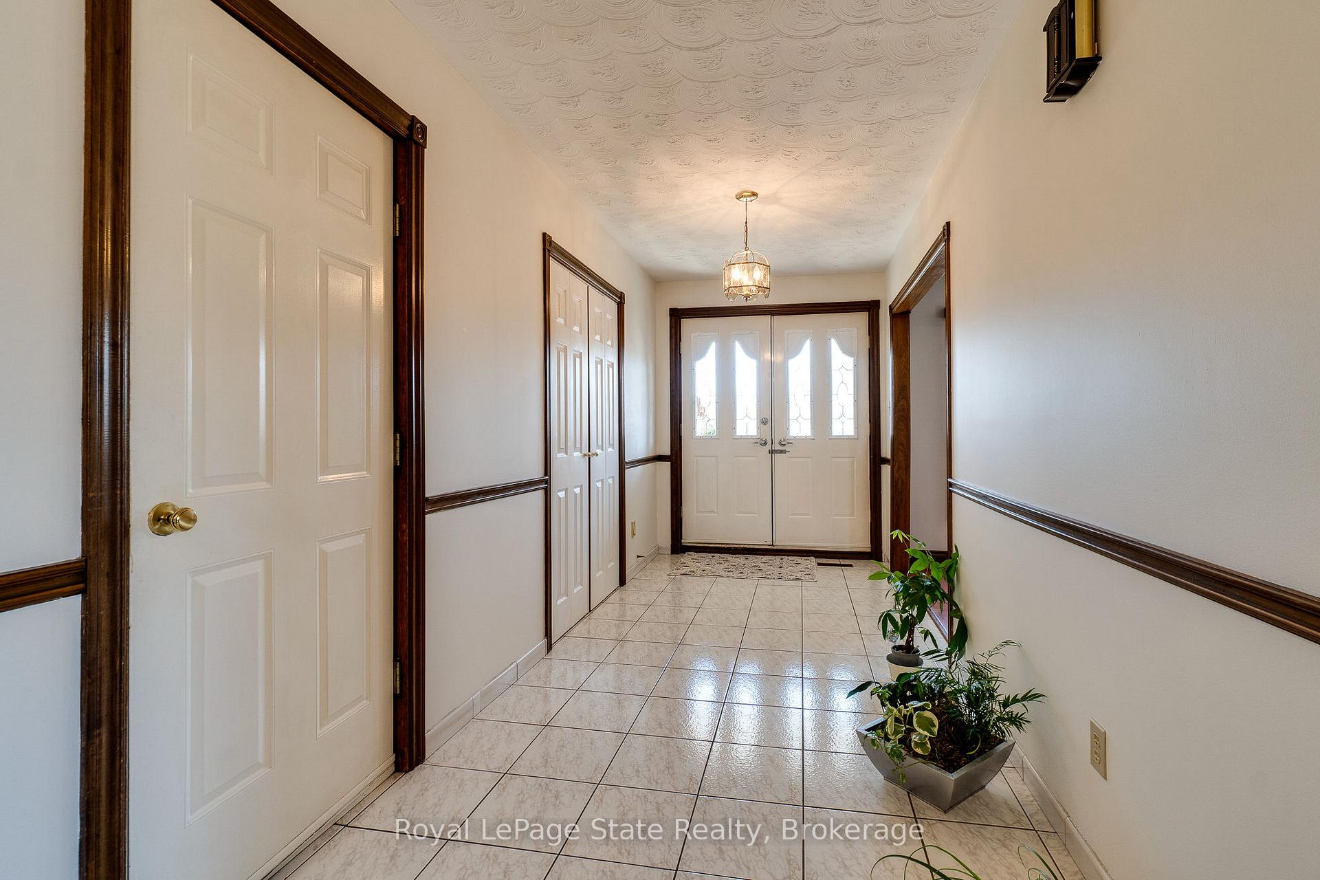Photo 14 of 239 Millen Road, Hamilton, Stoney Creek — HOMEH