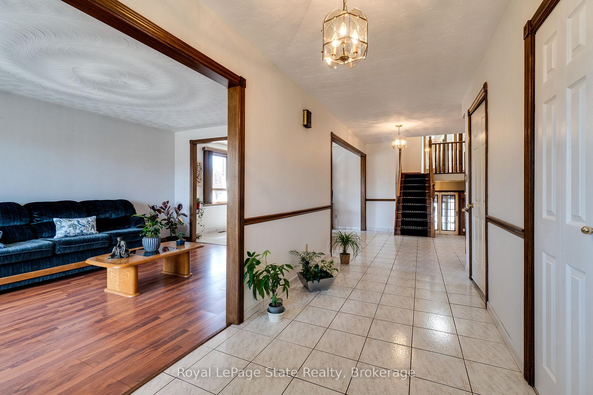 Photo 17 of 239 Millen Road, Hamilton, Stoney Creek — HOMEH