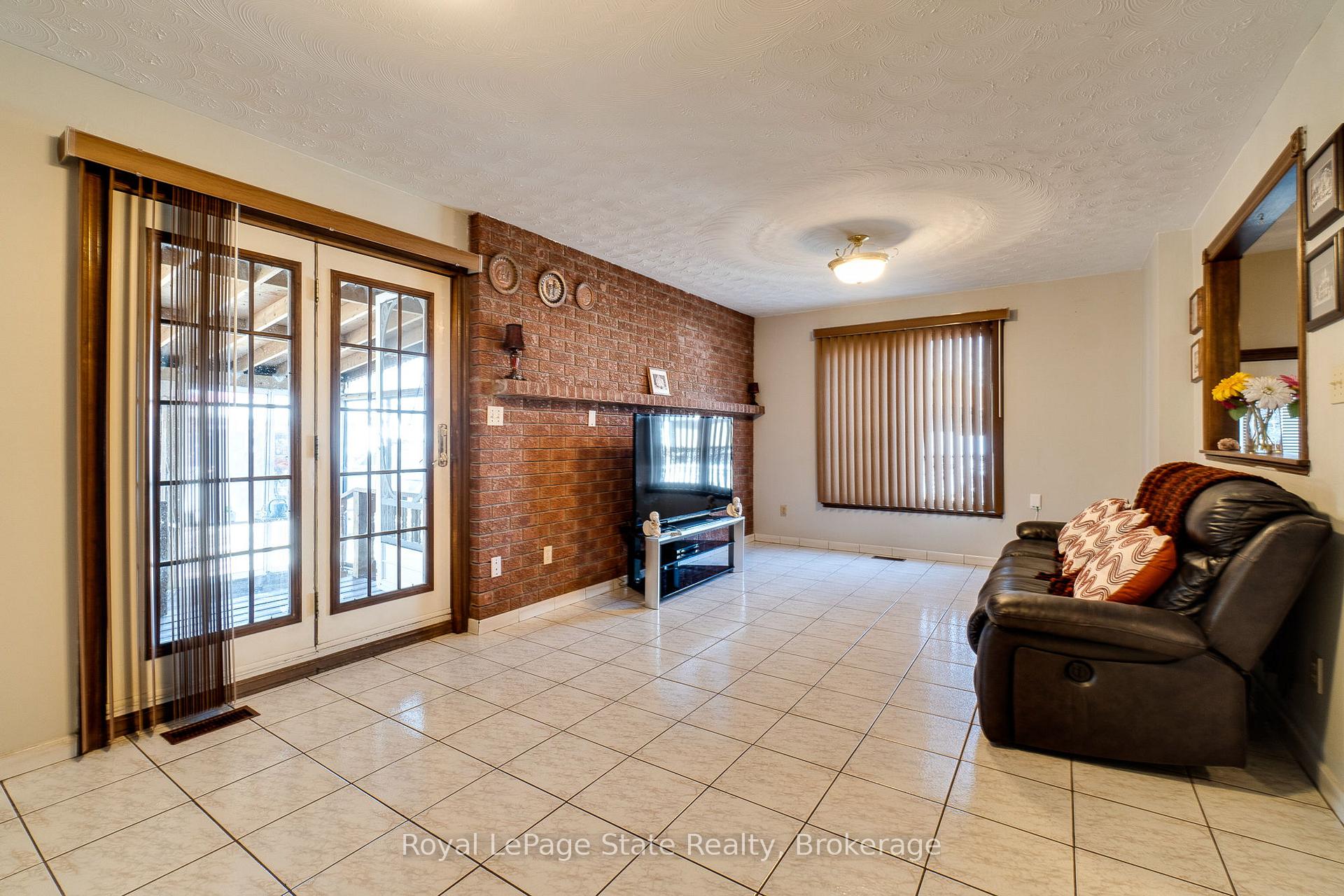 Photo 26 of 239 Millen Road, Hamilton, Stoney Creek — HOMEH