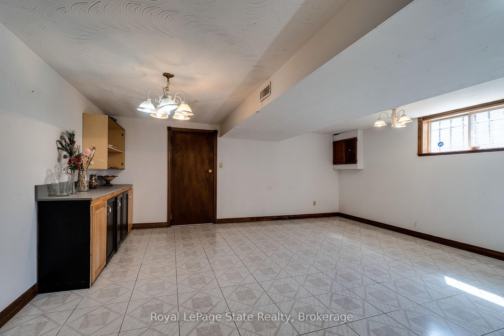 Photo 24 of 239 Millen Road, Hamilton, Stoney Creek — HOMEH