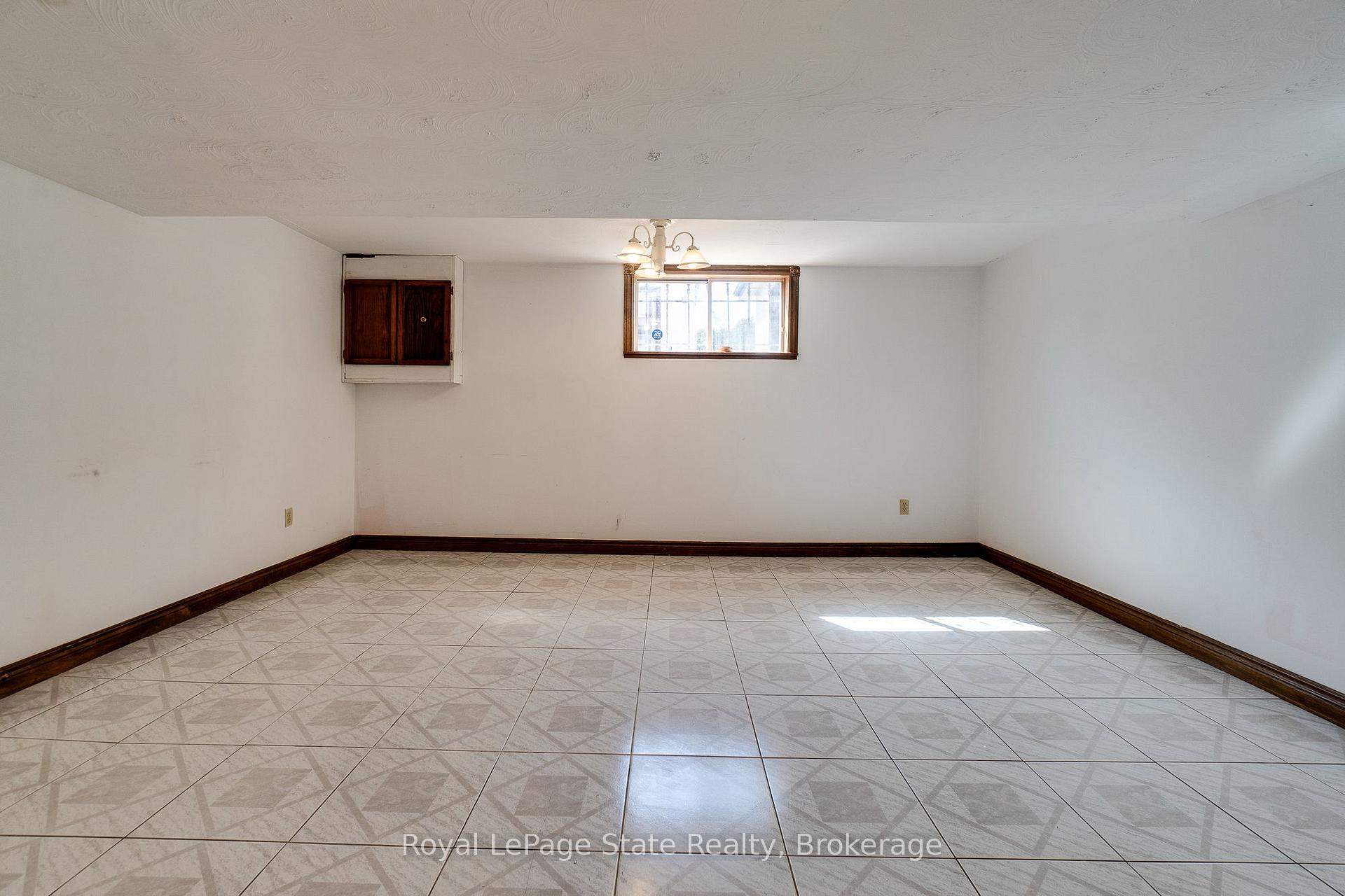 Photo 35 of 239 Millen Road, Hamilton, Stoney Creek — HOMEH
