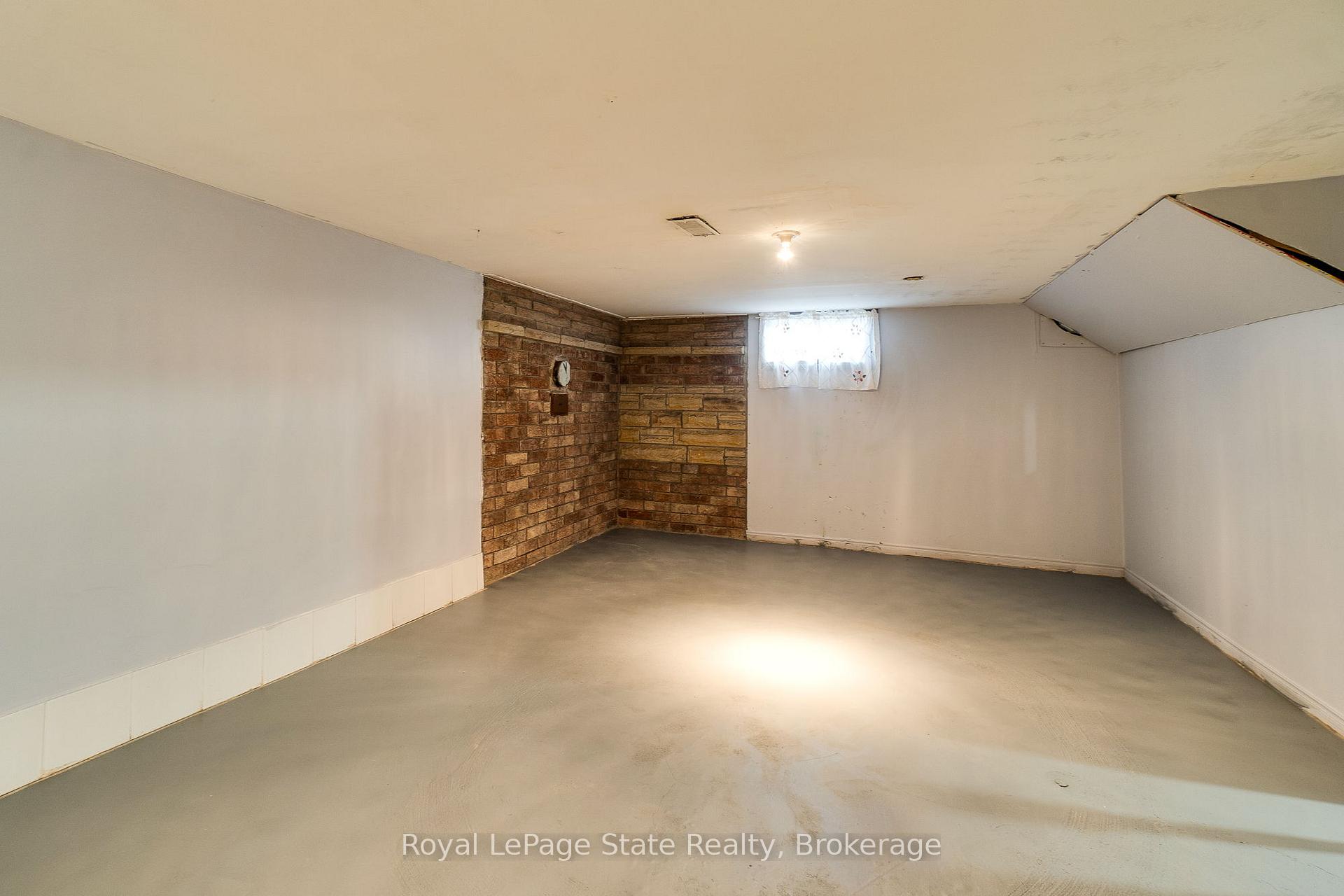Photo 36 of 239 Millen Road, Hamilton, Stoney Creek — HOMEH