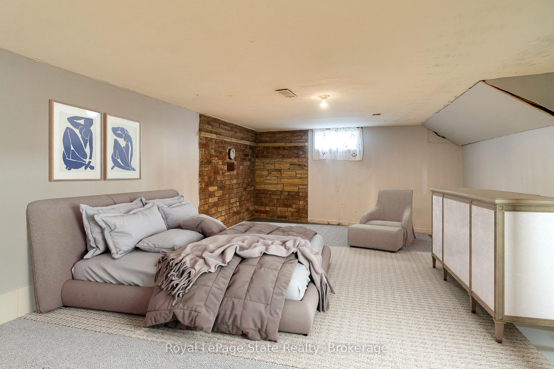 Photo 12 of 239 Millen Road, Hamilton, Stoney Creek — HOMEH