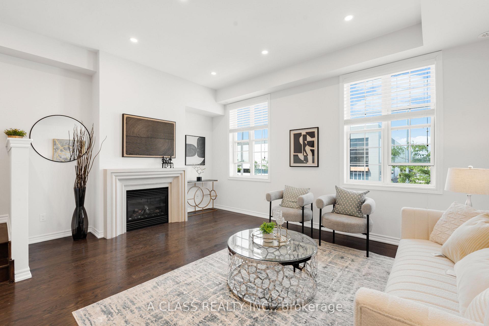 Photo 7 of 10397 Woodbine Avenue, Markham, Cathedraltown — HOMEH