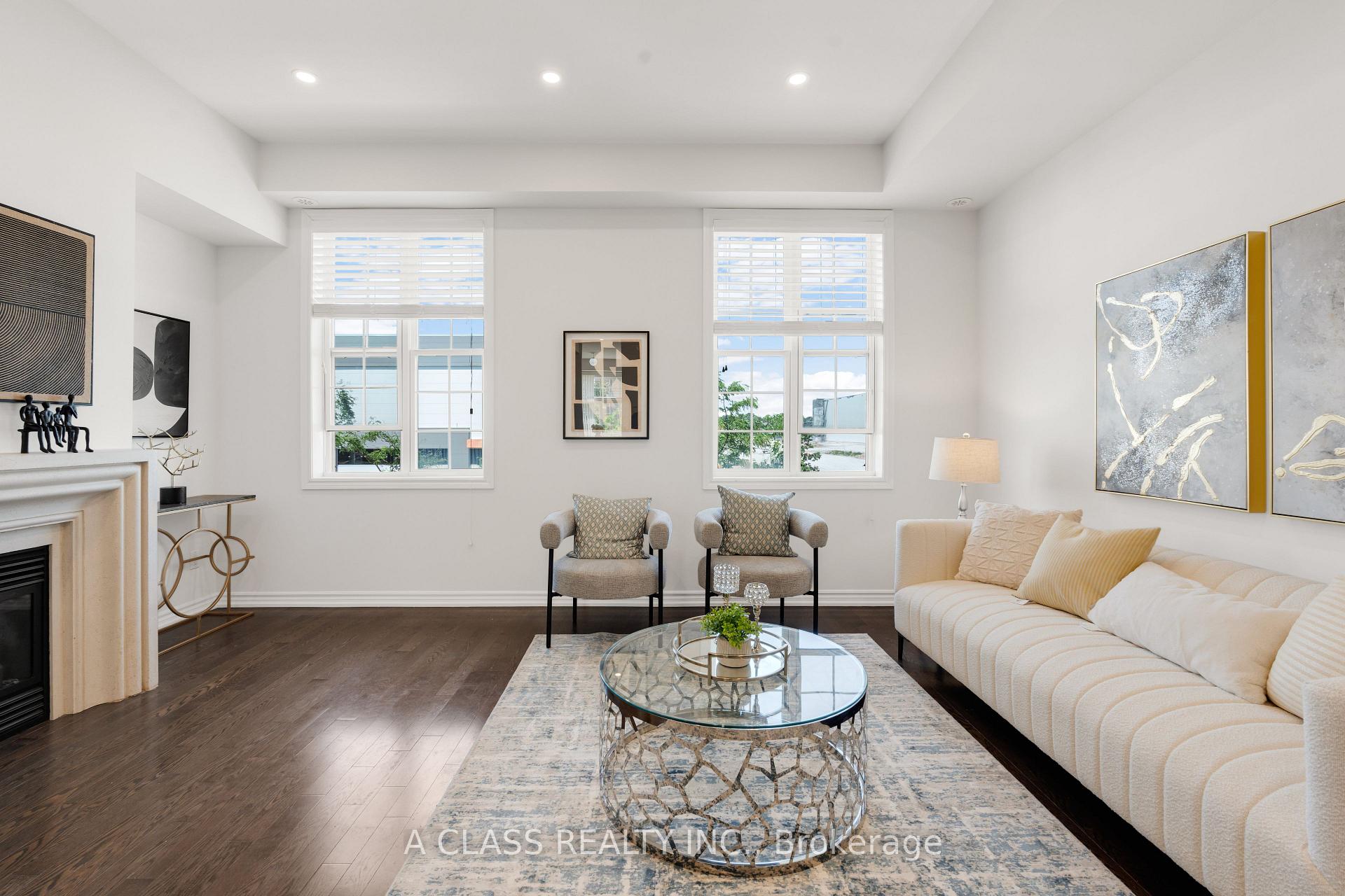 Photo 5 of 10397 Woodbine Avenue, Markham, Cathedraltown — HOMEH