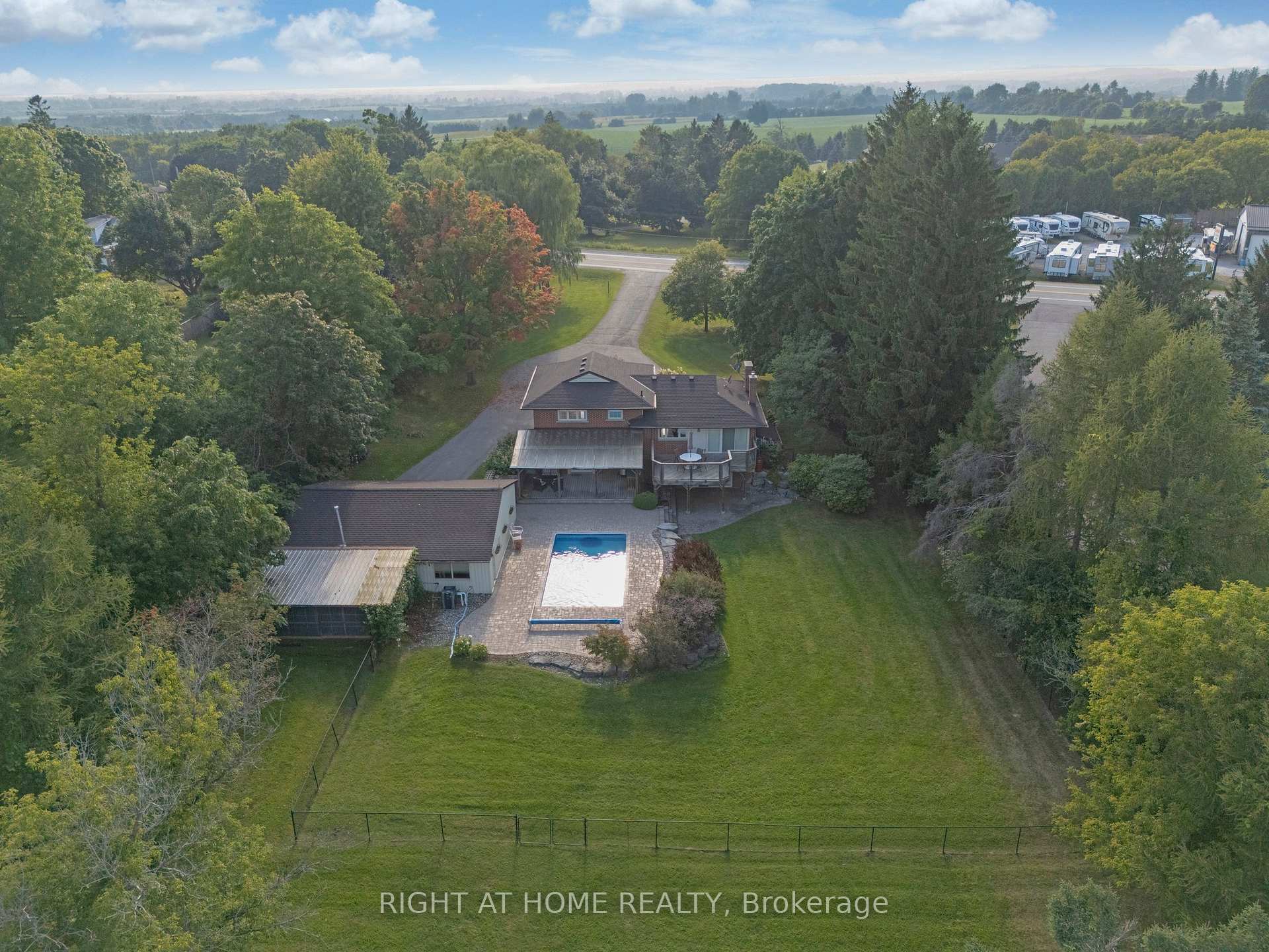 Photo 8 of 9695 Baldwin Street N, Whitby, Rural Whitby — HOMEH
