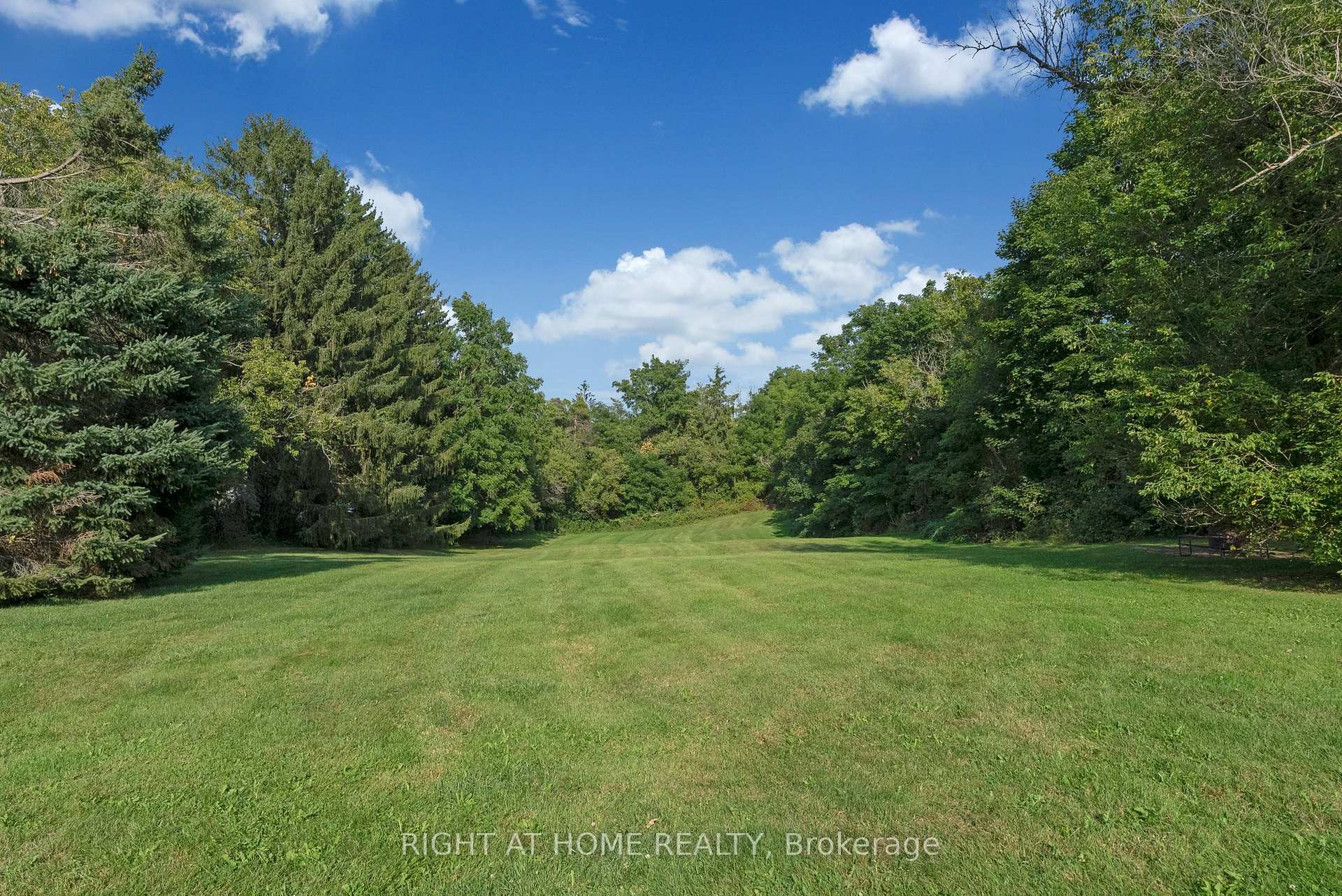 Photo 14 of 9695 Baldwin Street N, Whitby, Rural Whitby — HOMEH